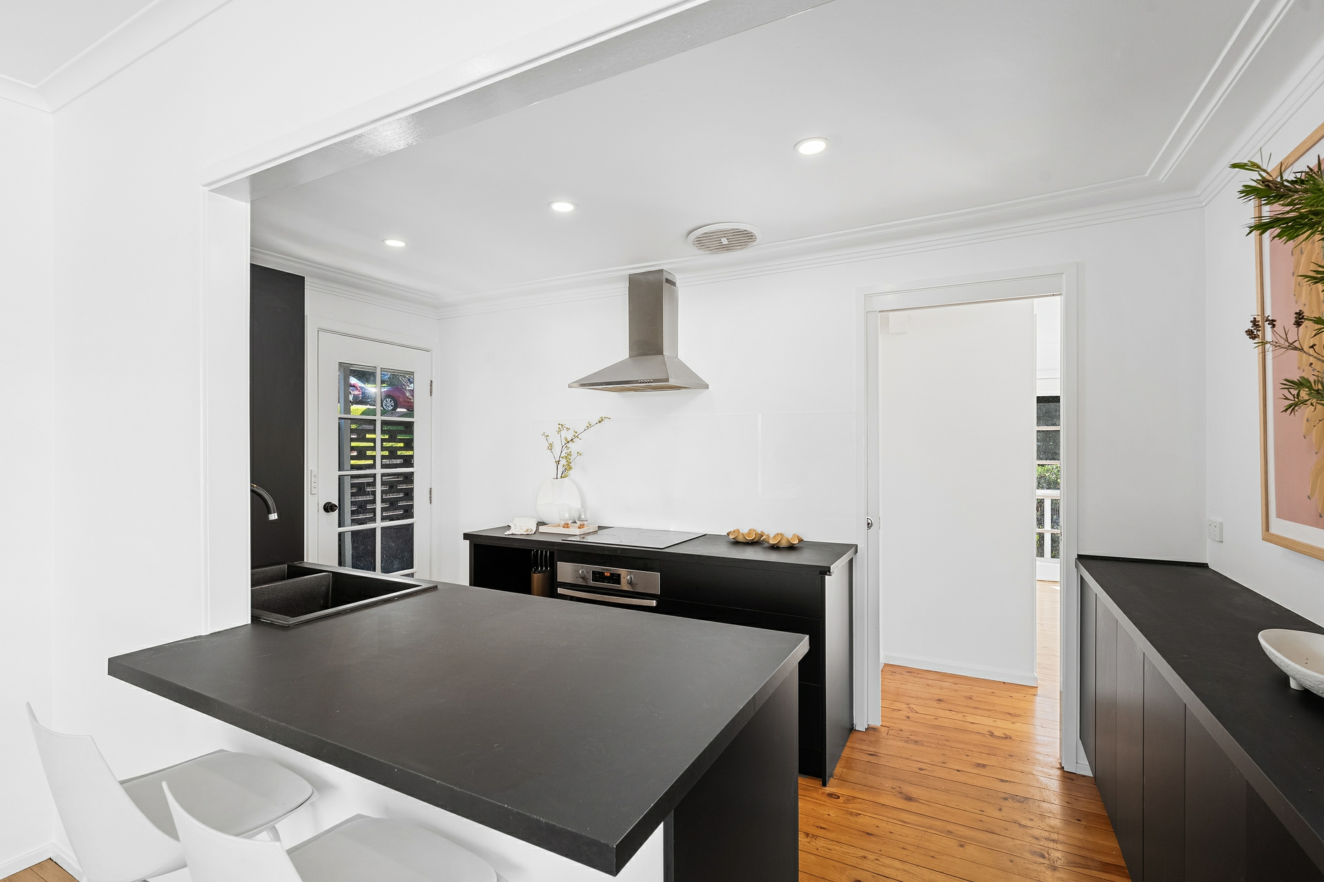 6 Seaview Avenue — photo 5 of 22