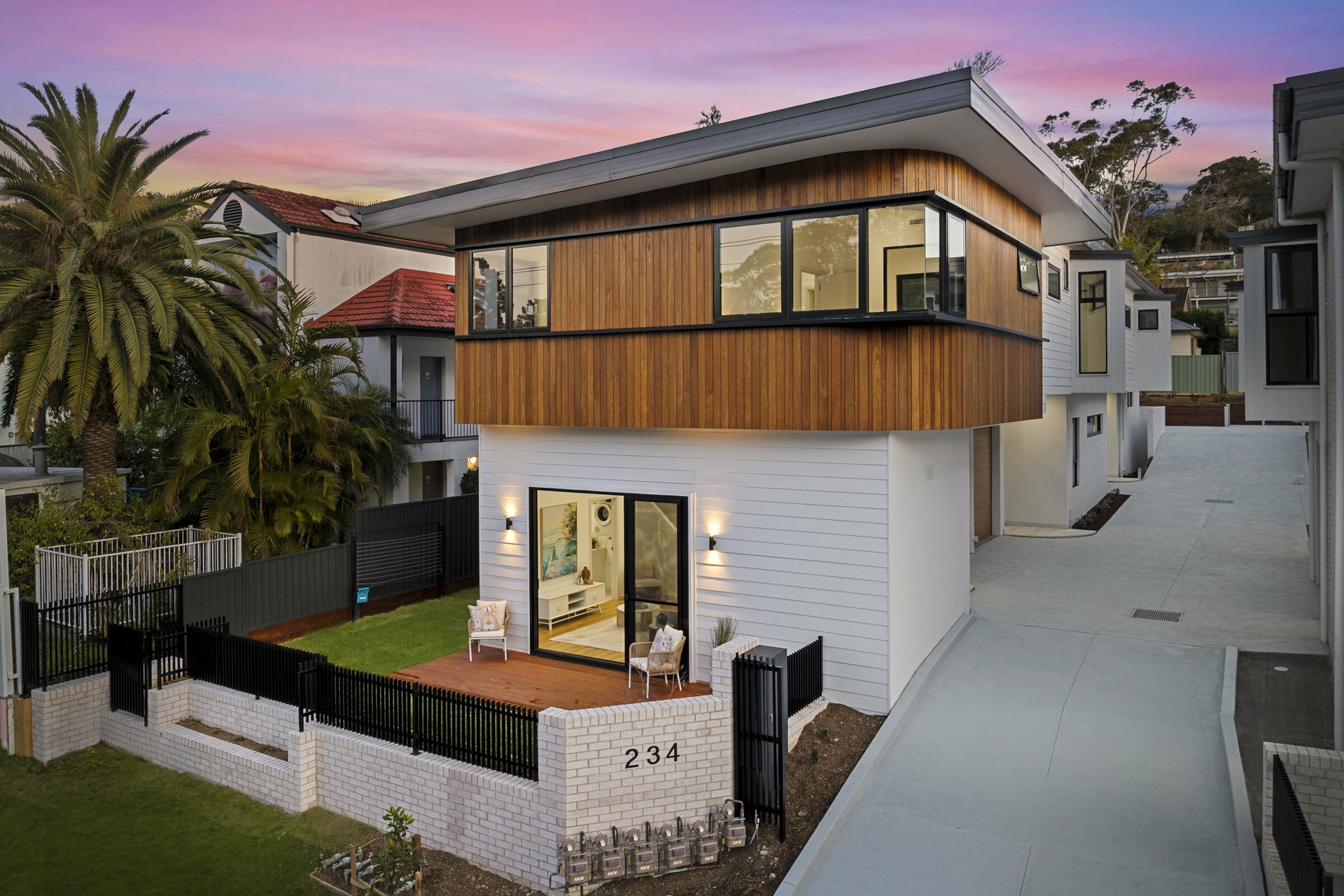 4/234 Terrigal Drive — photo 2 of 18