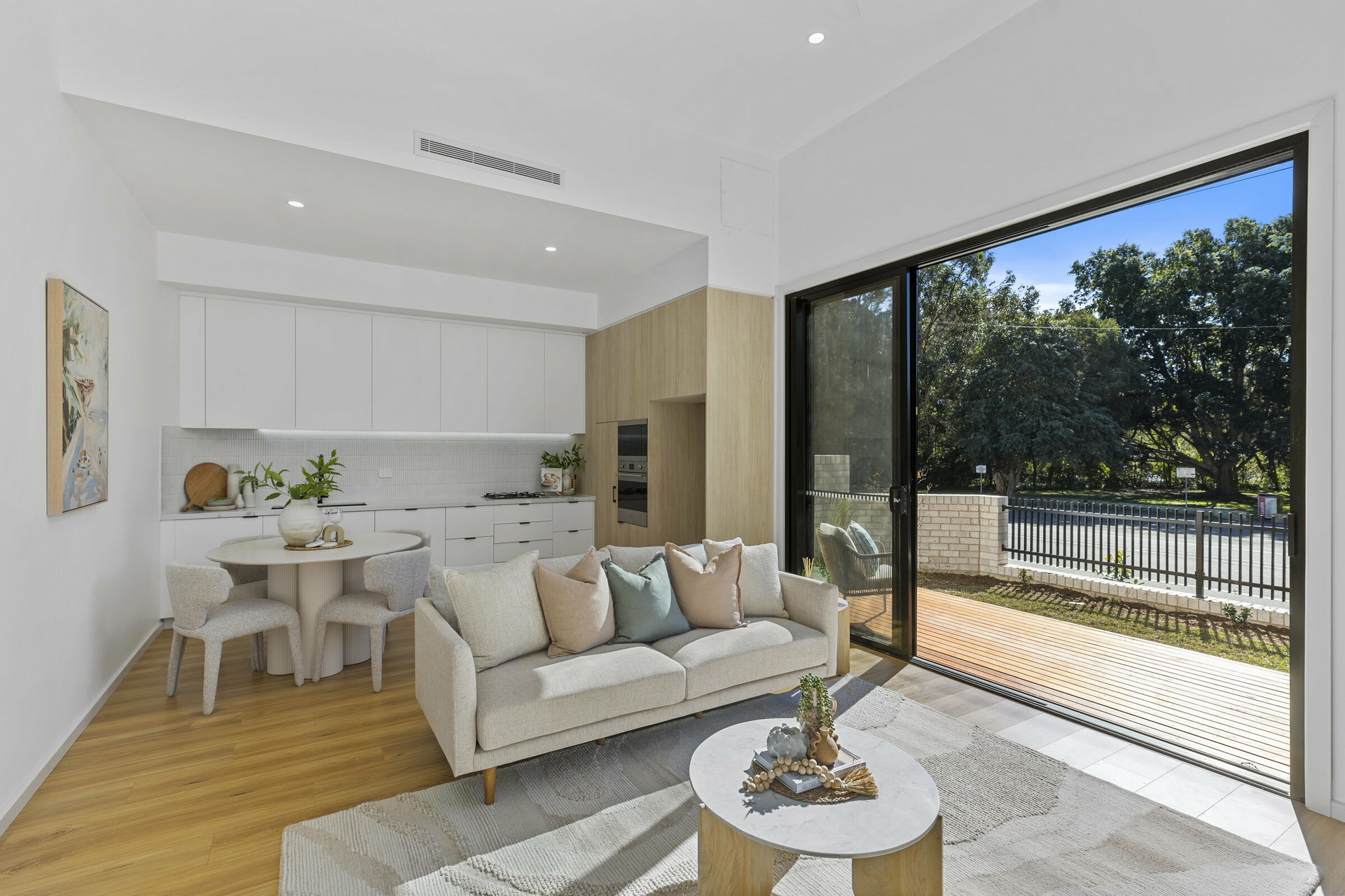 4/234 Terrigal Drive — photo 5 of 18