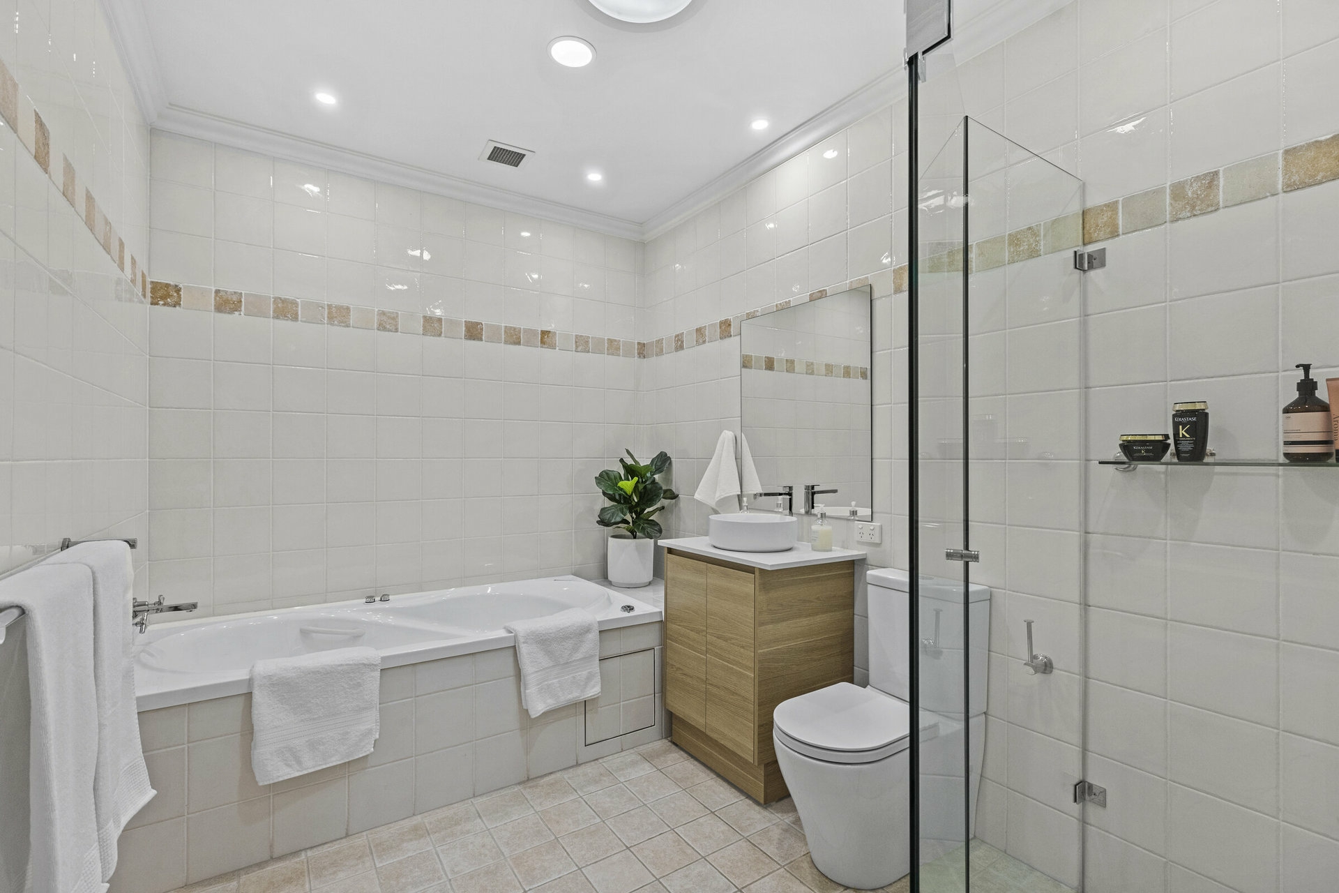 6/184-190 Terrigal Drive — photo 17 of 20