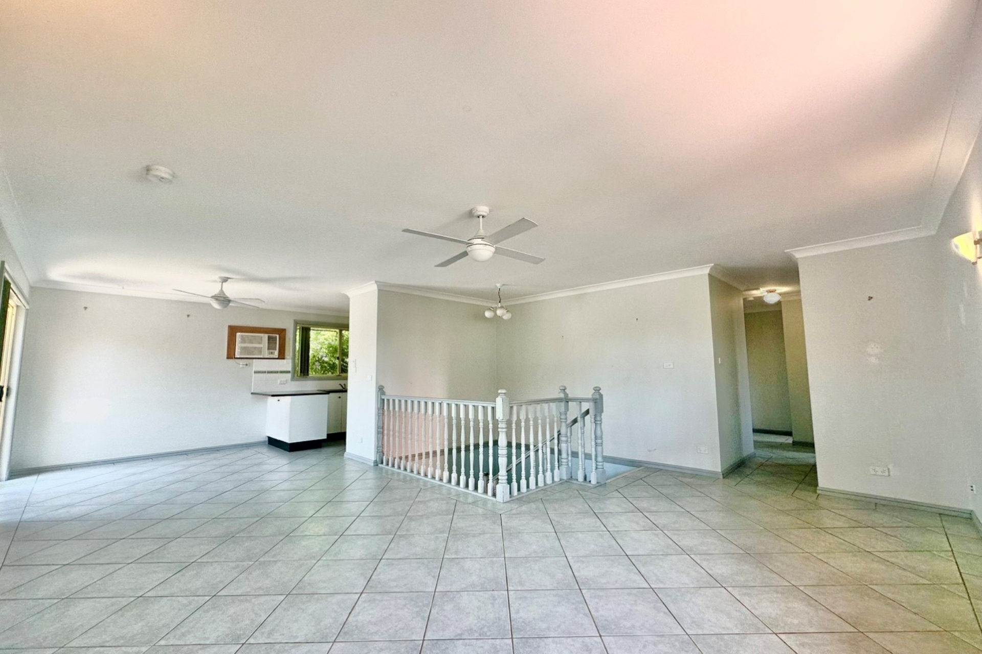 2/4 Havenview Road — photo 4 of 9