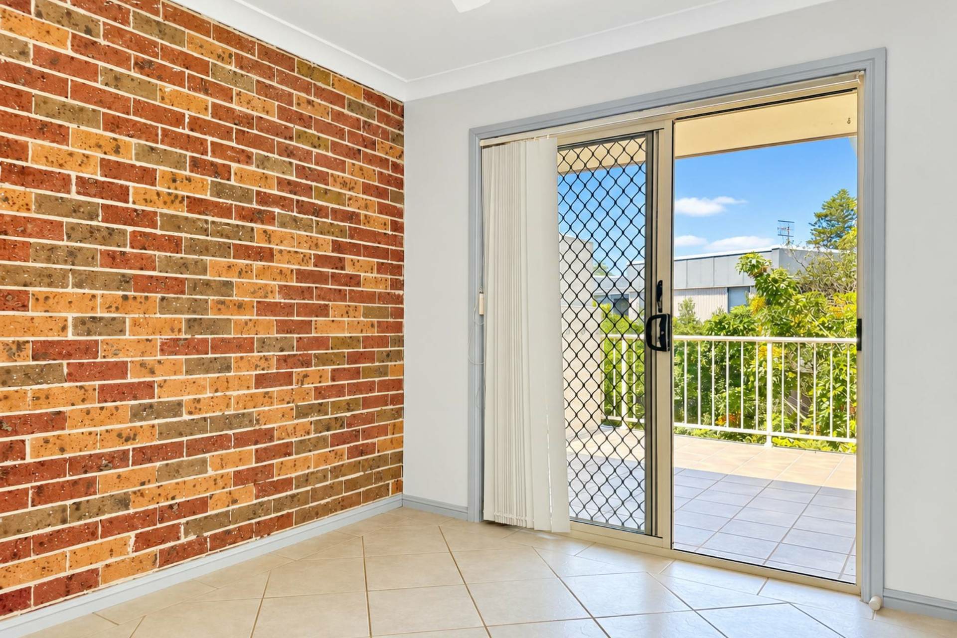 2/4 Havenview Road — photo 6 of 9