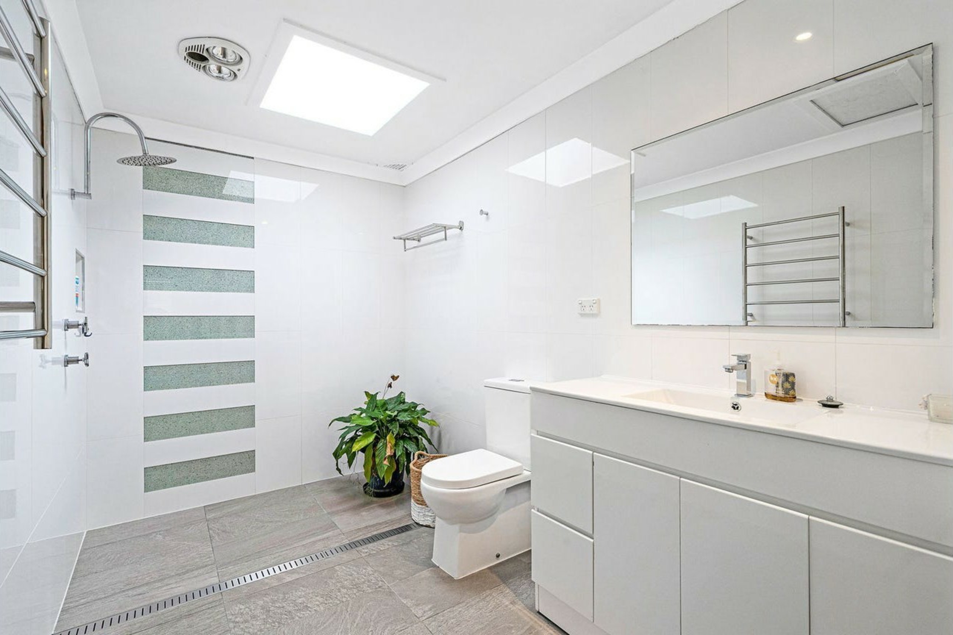 22 Ashley Avenue — photo 8 of 13