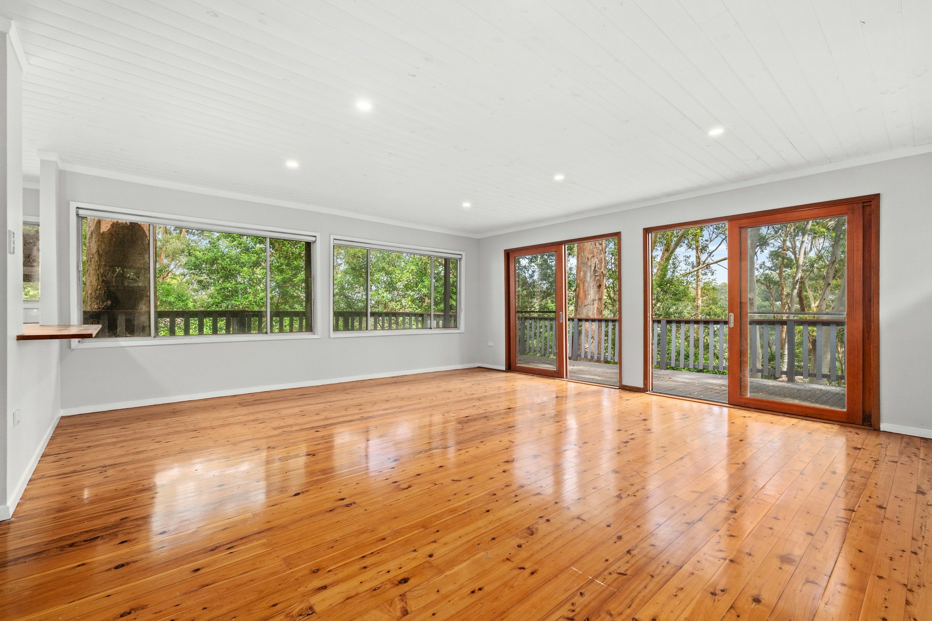 5 Francis Road — photo 3 of 7