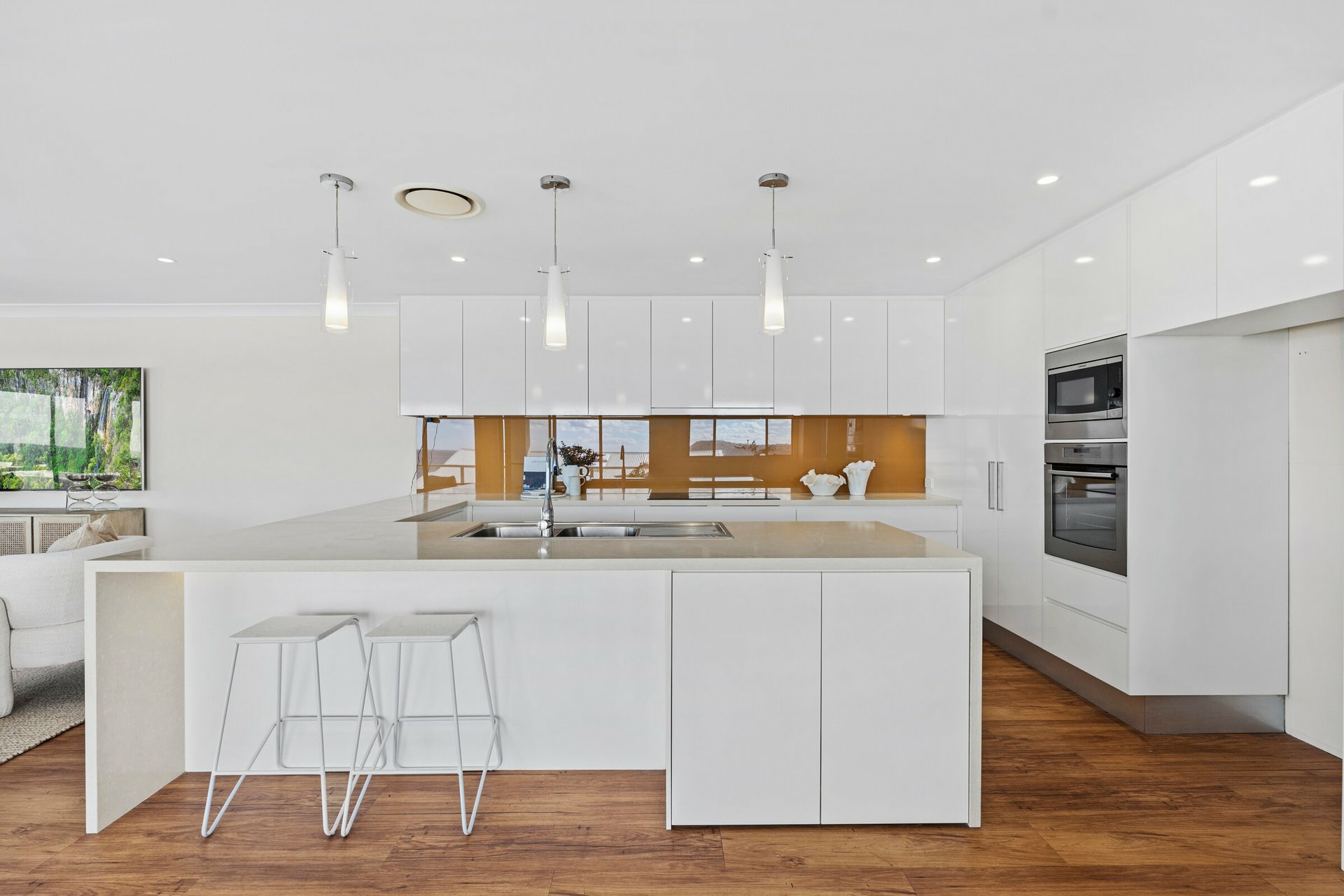 3/11 Barnhill Road — photo 9 of 22