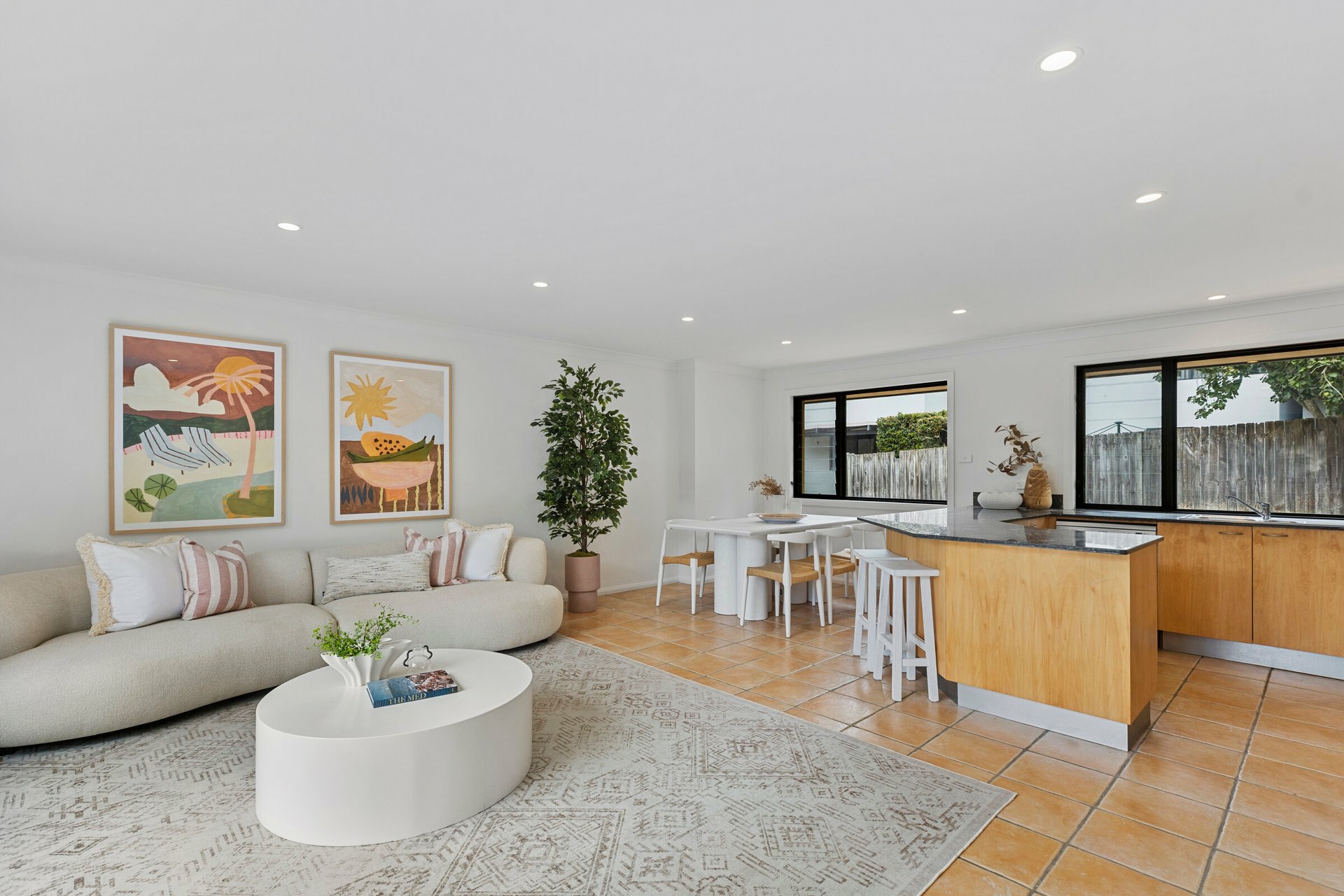 3/19 Campbell Crescent — photo 3 of 14