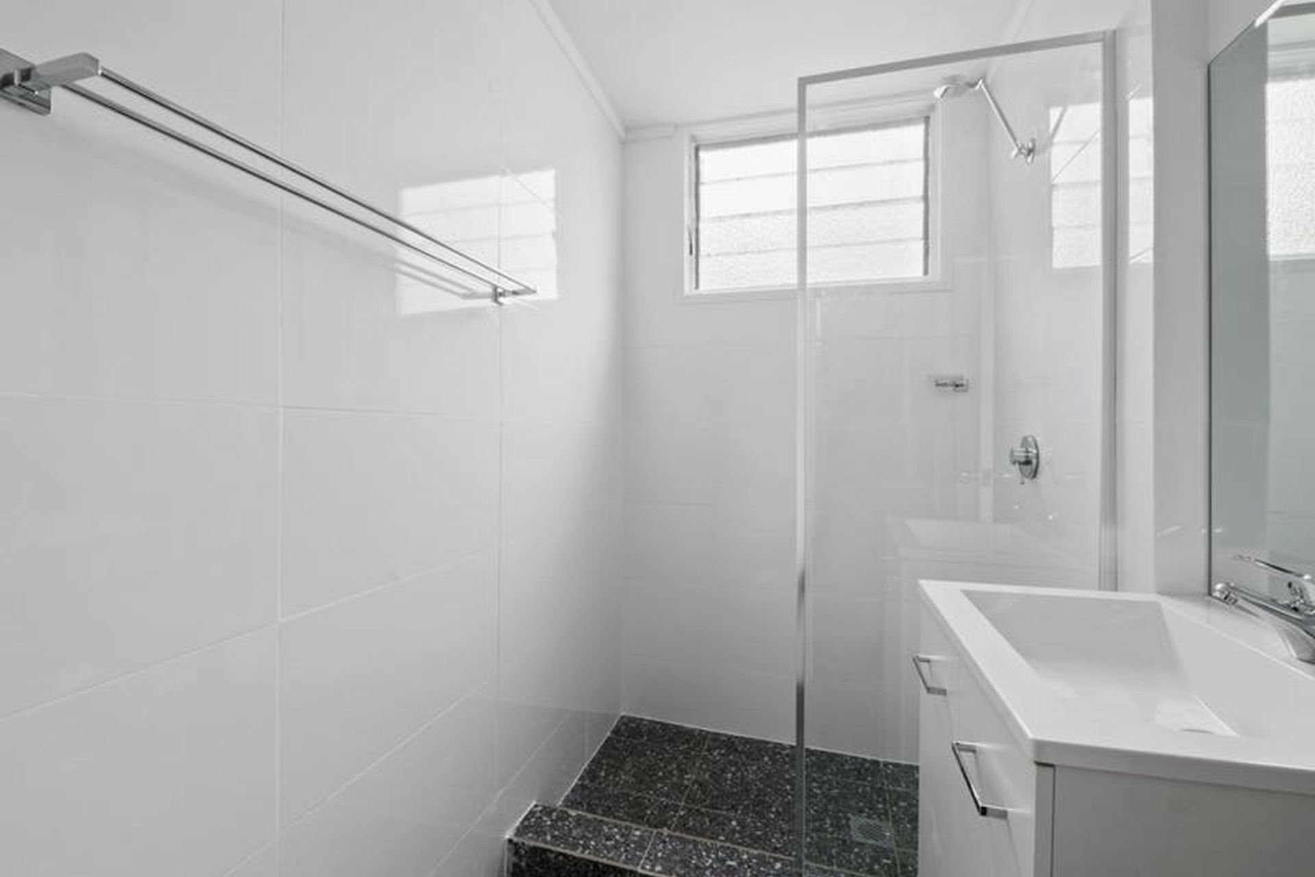 72B Woy Woy Road — photo 5 of 6