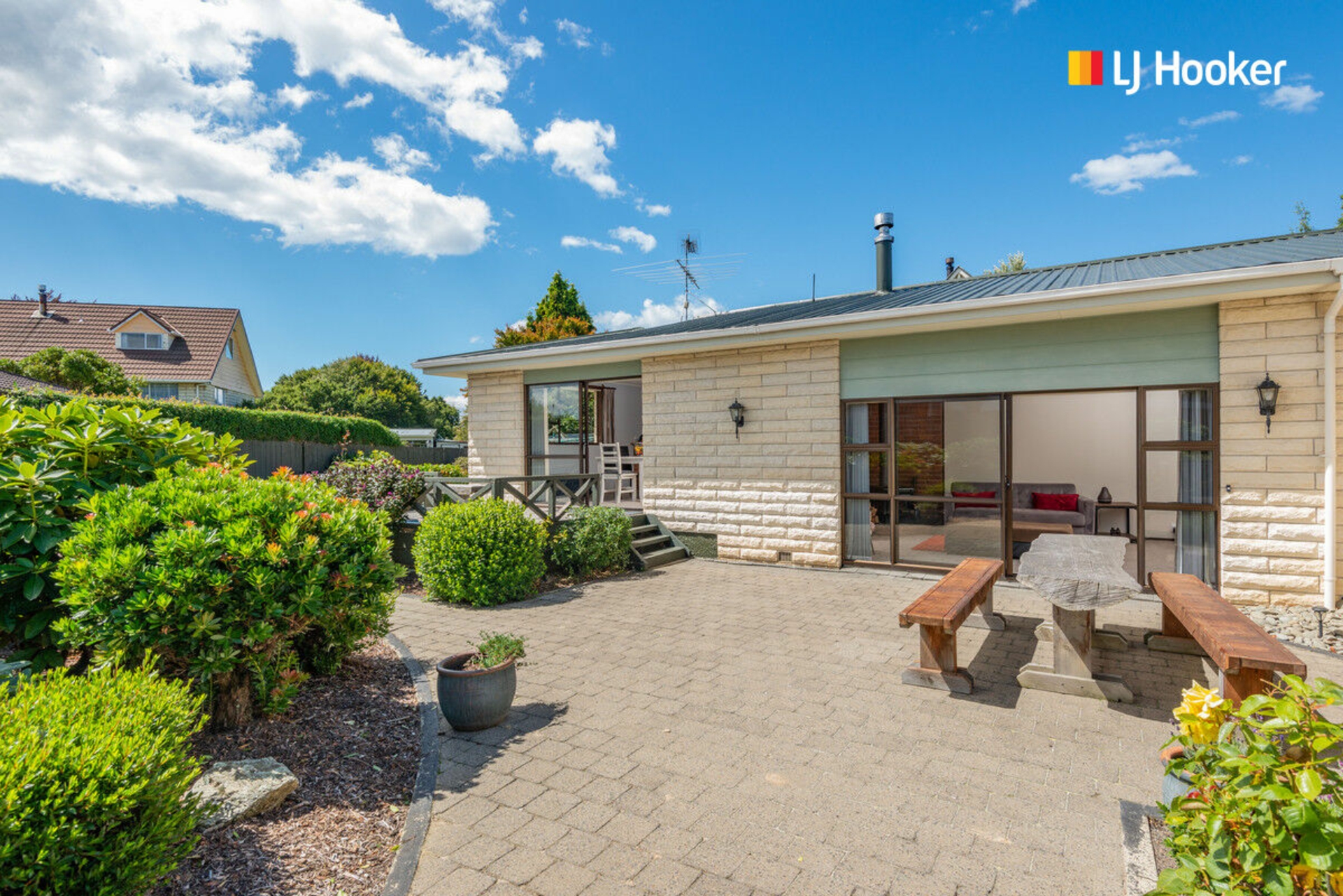 9 Cedar Crescent, MOSGIEL