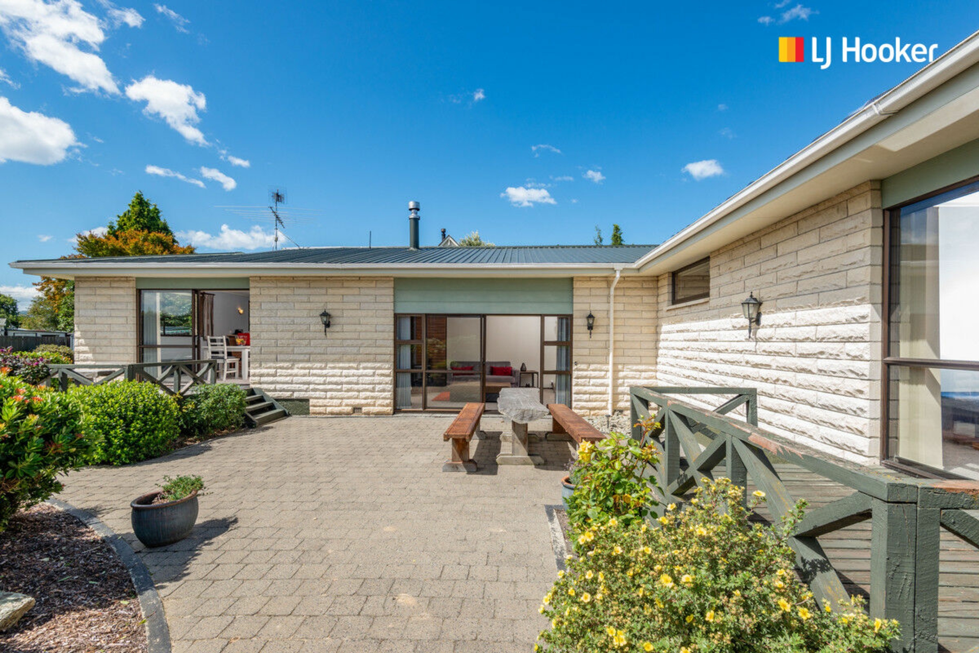 9 Cedar Crescent, MOSGIEL