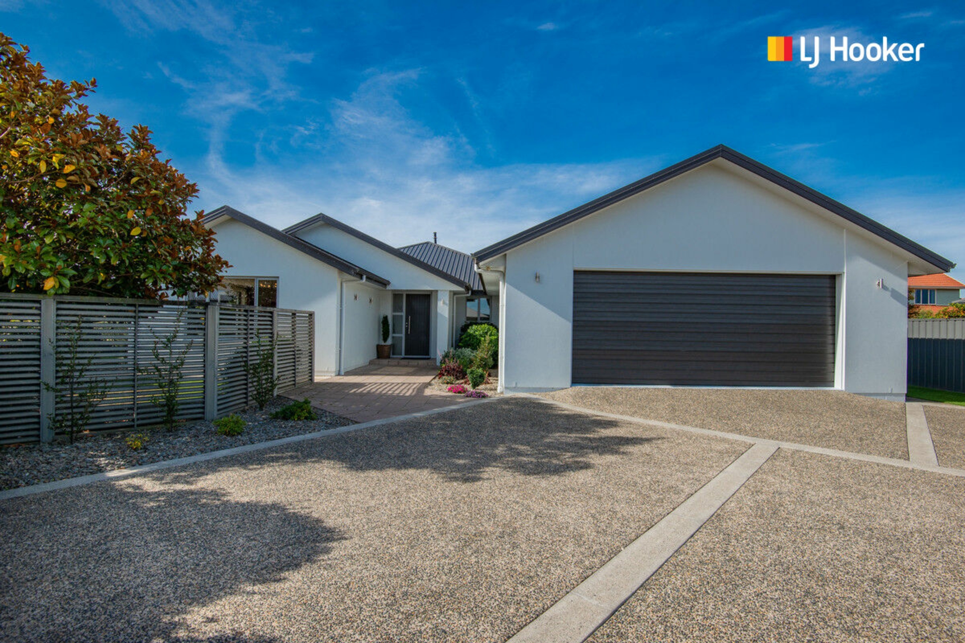 24 William James Close, MOSGIEL