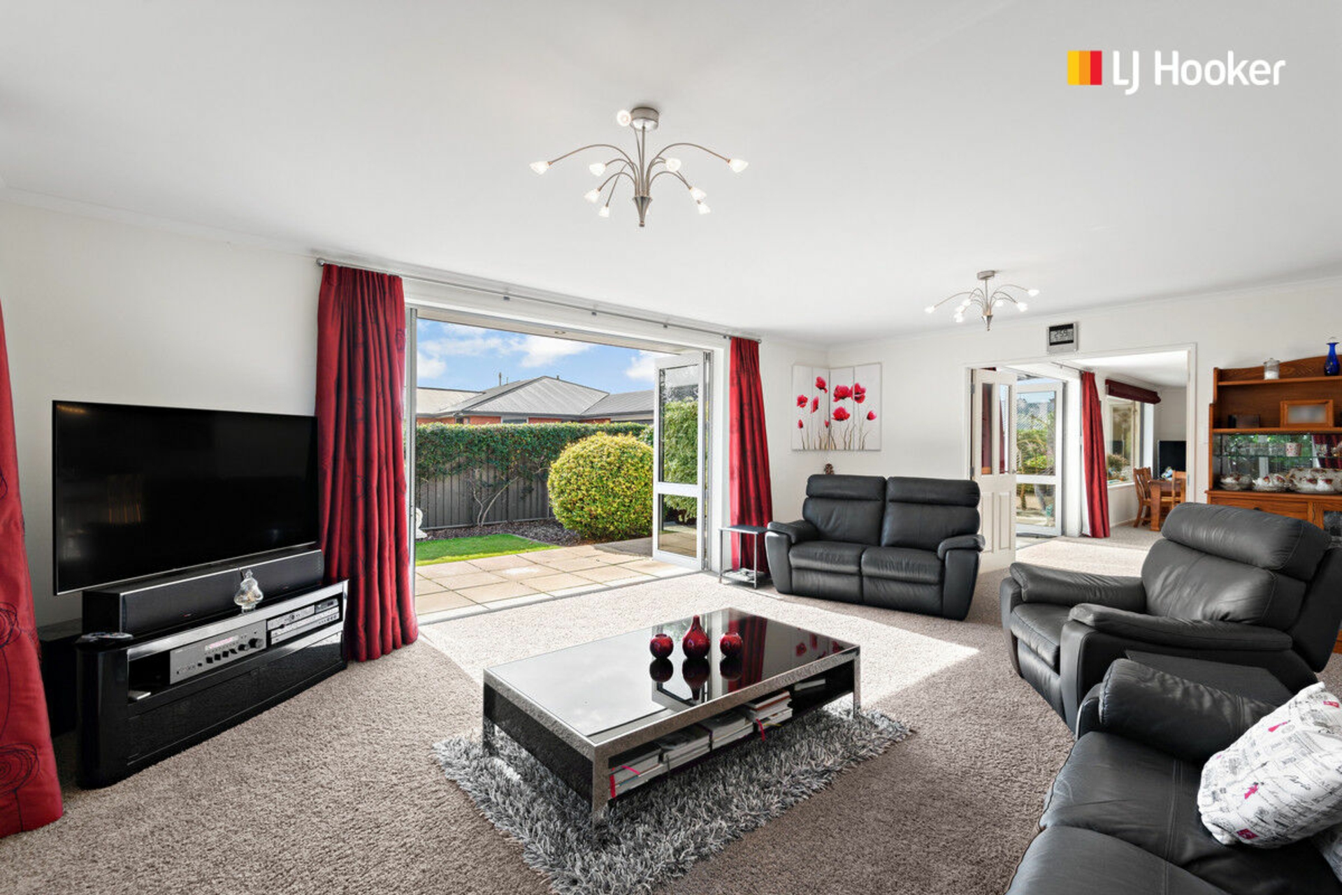 24 William James Close, MOSGIEL