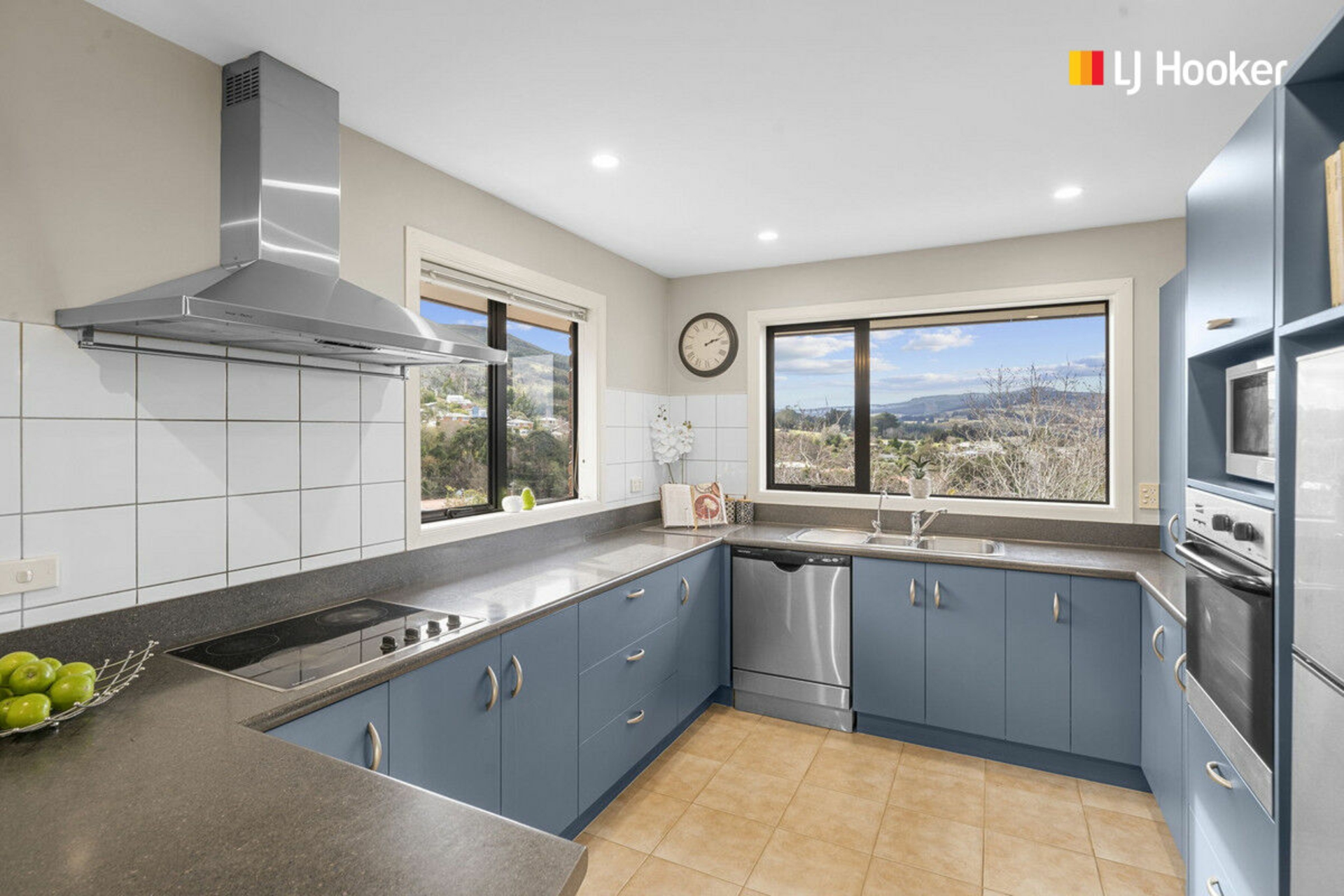 99 Wakari Road, HELENSBURGH