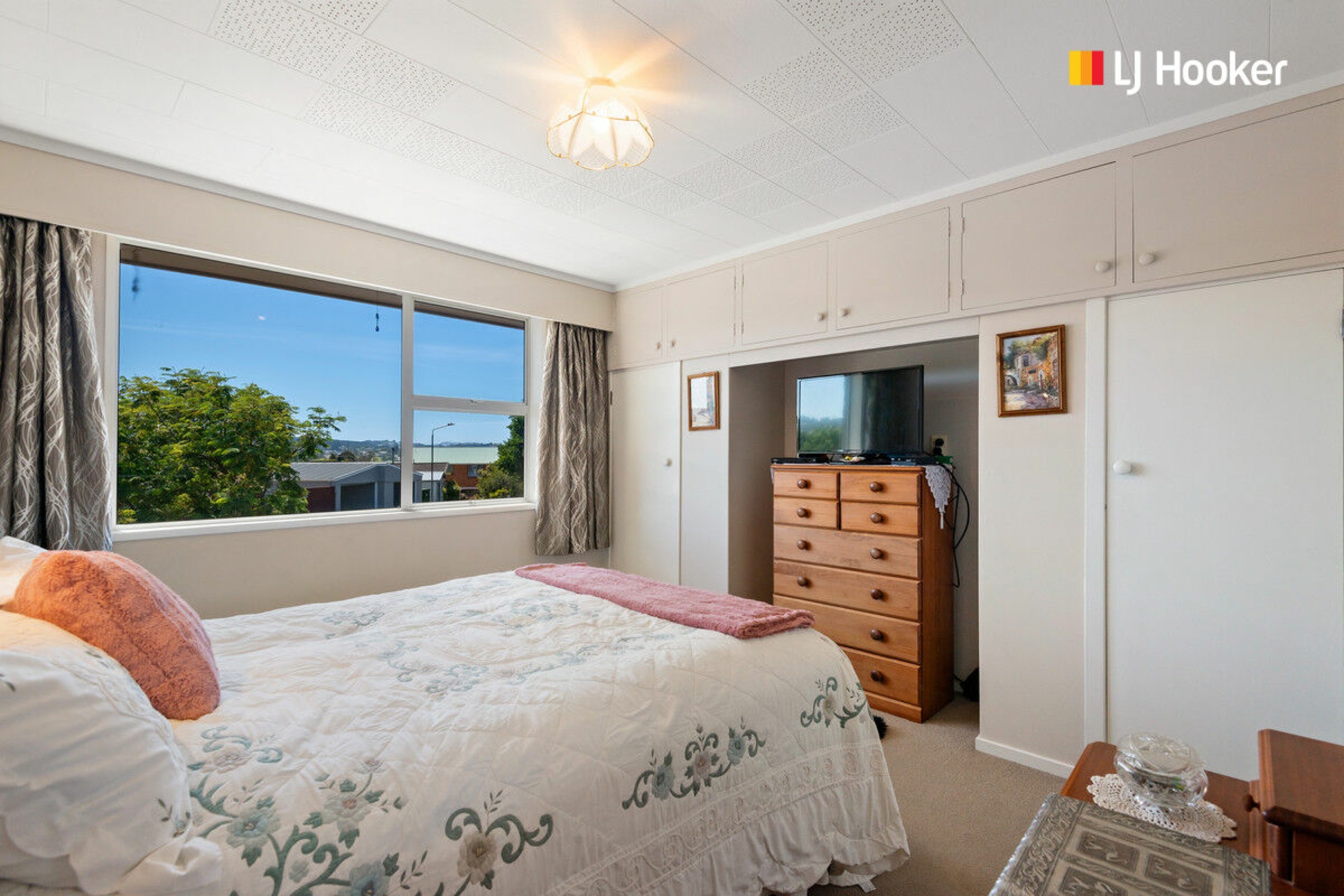 10 Walton Park Avenue, FAIRFIELD