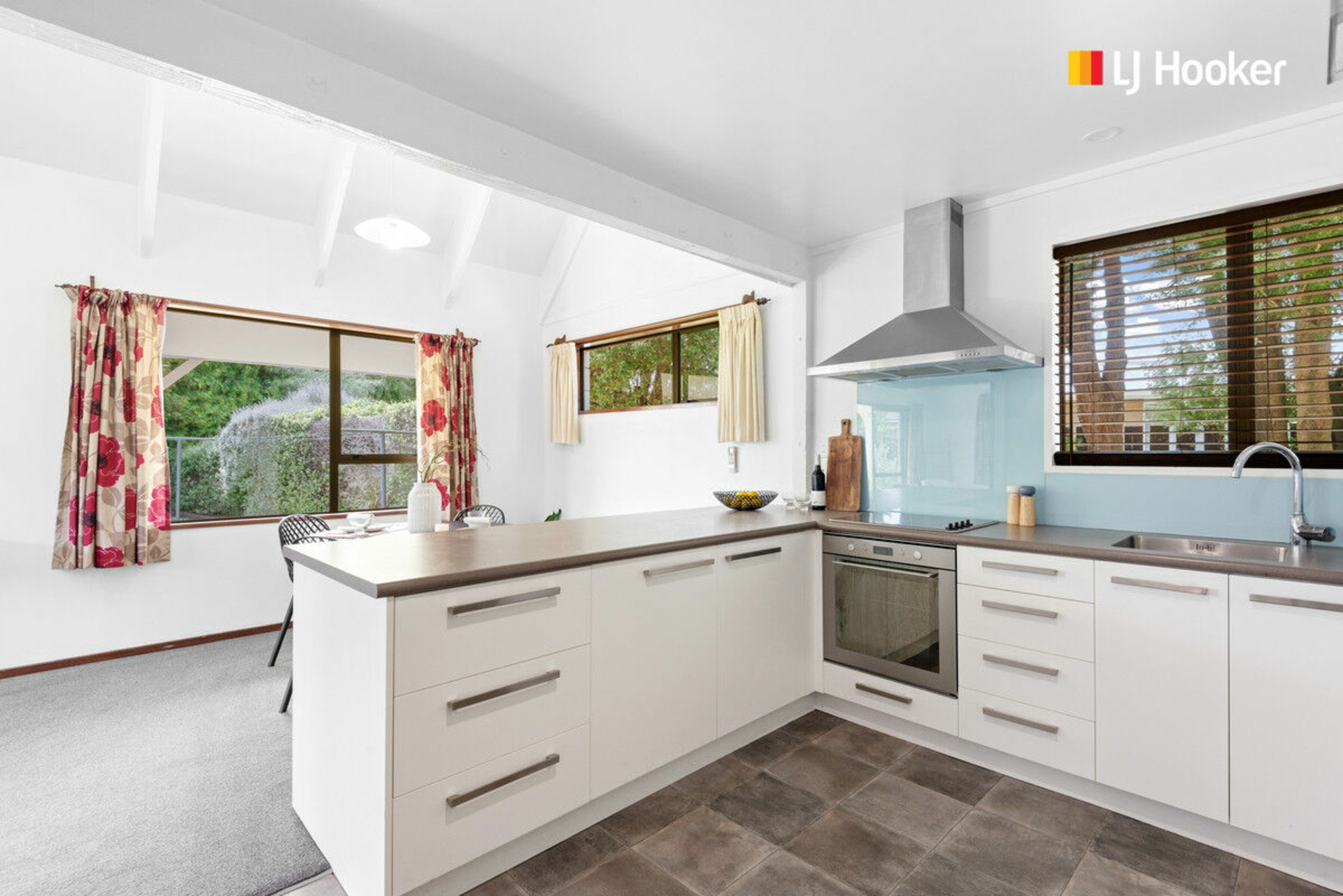11 Cedar Crescent, MOSGIEL