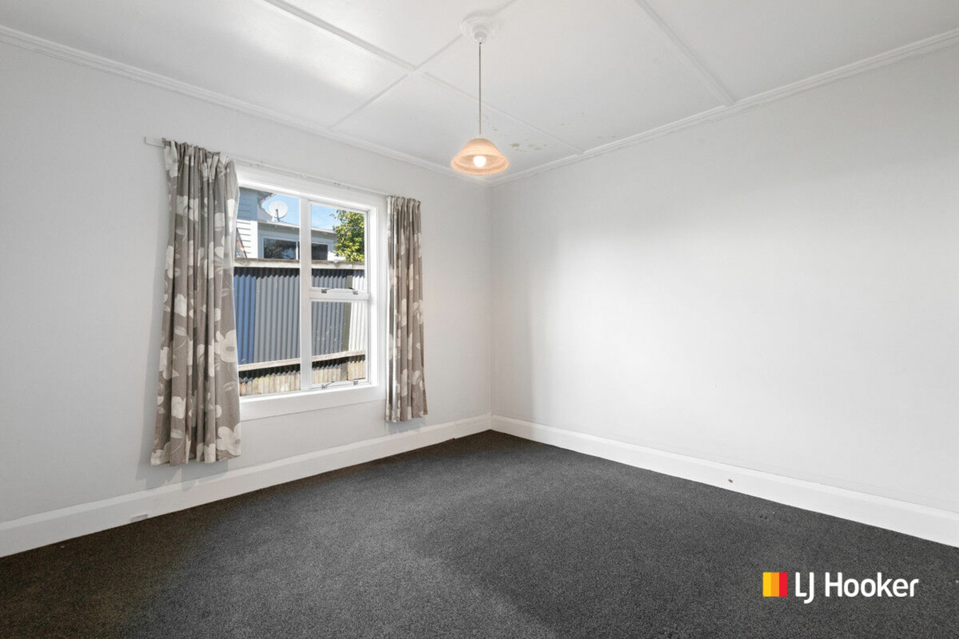 19 Thoreau Street, CONCORD