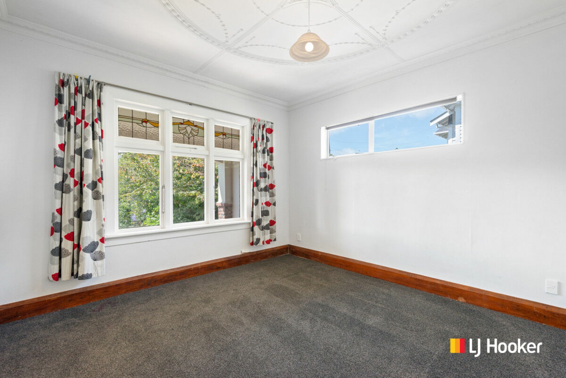 19 Thoreau Street, CONCORD