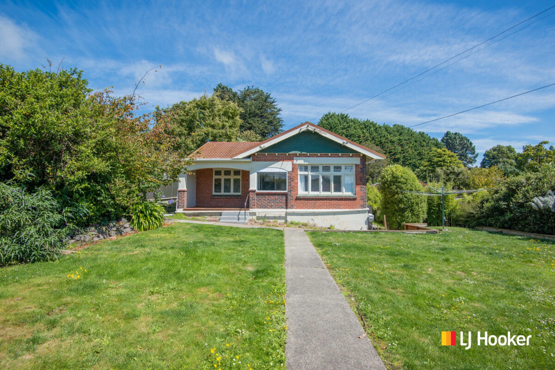 19 Thoreau Street, CONCORD