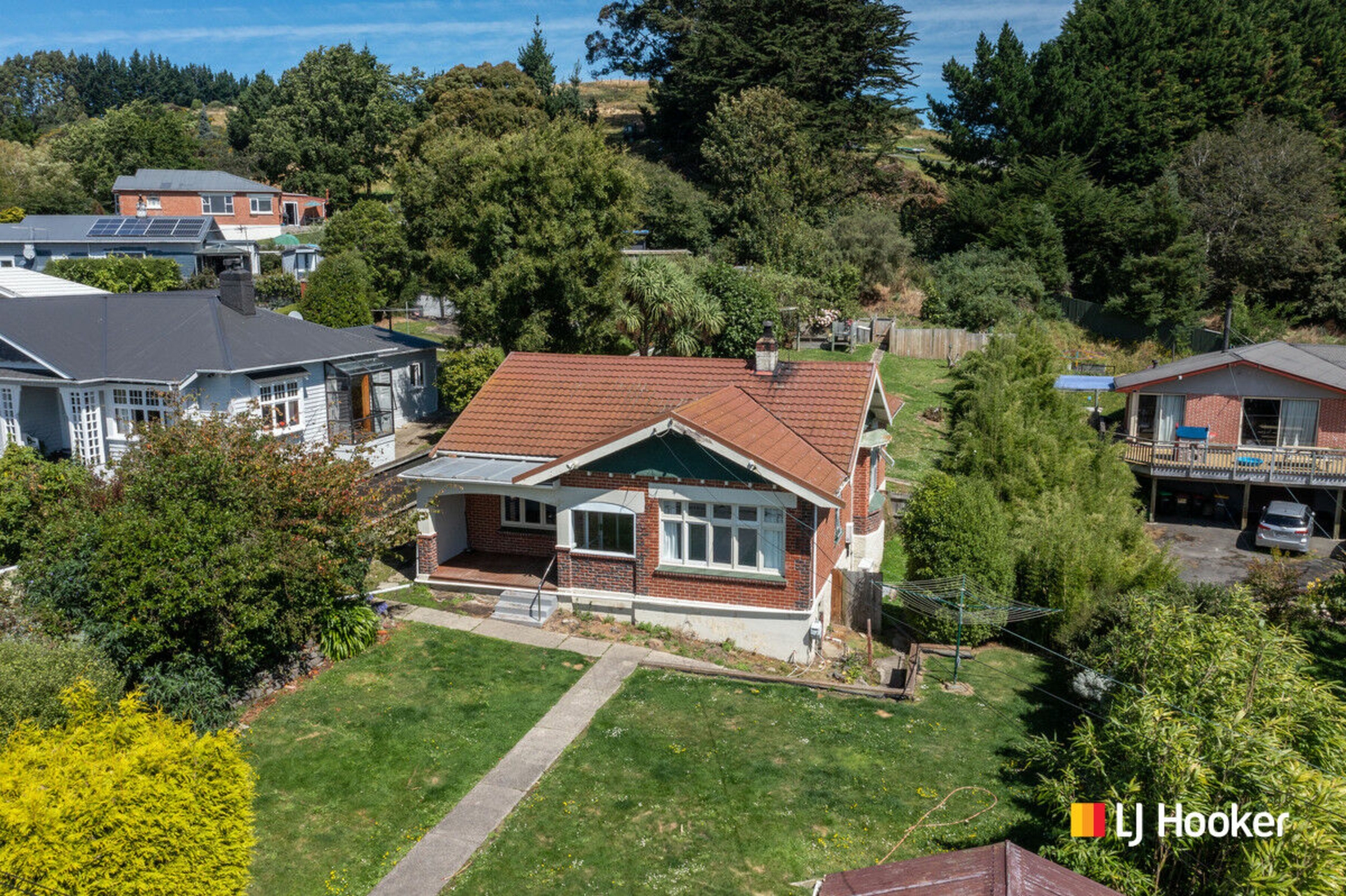 19 Thoreau Street, CONCORD