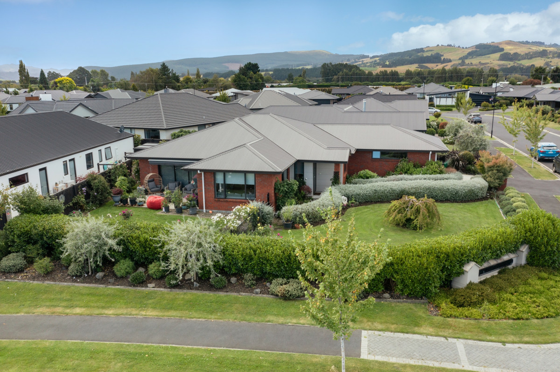 1 Carrick Place, MOSGIEL