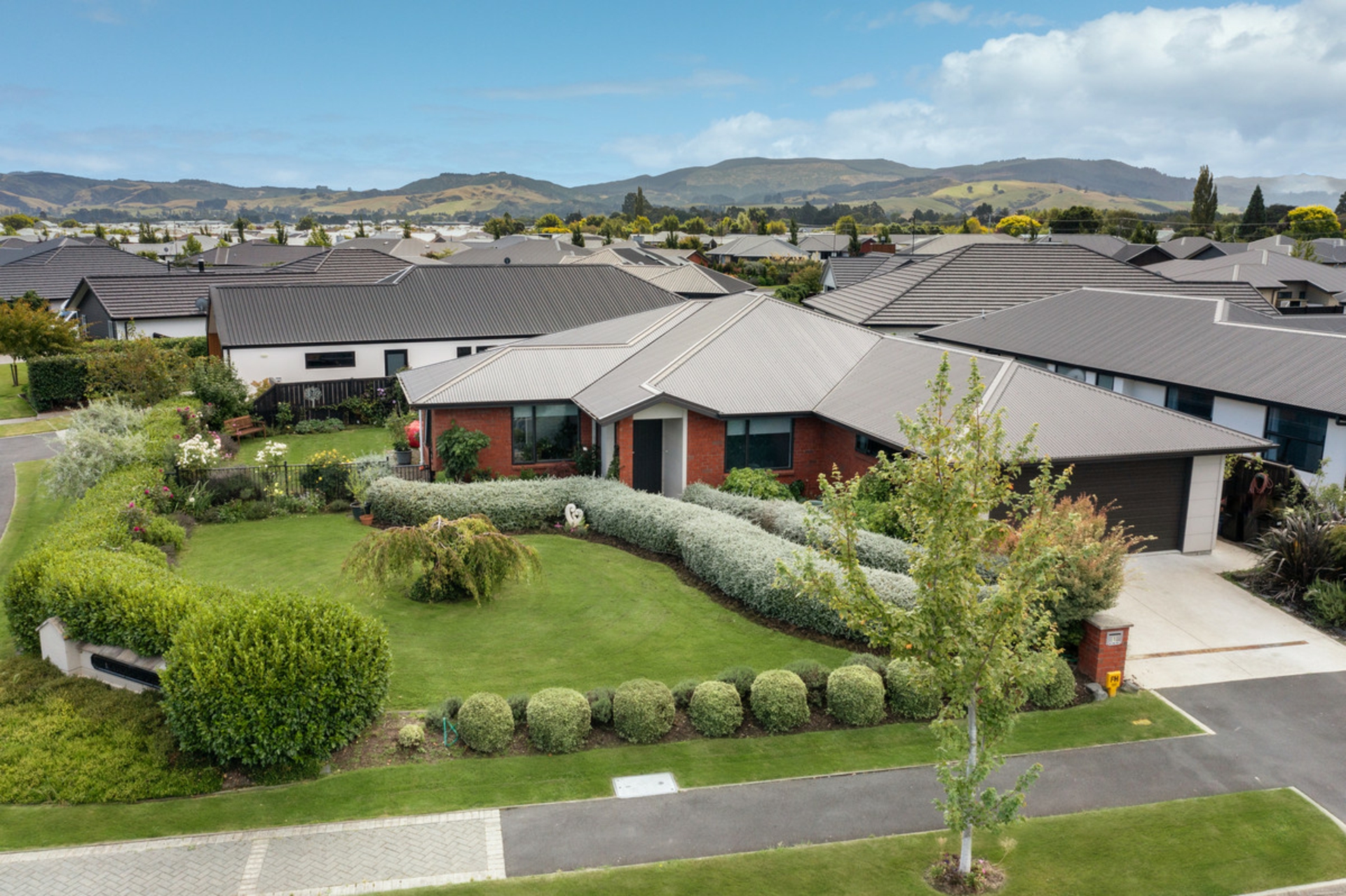 1 Carrick Place, MOSGIEL