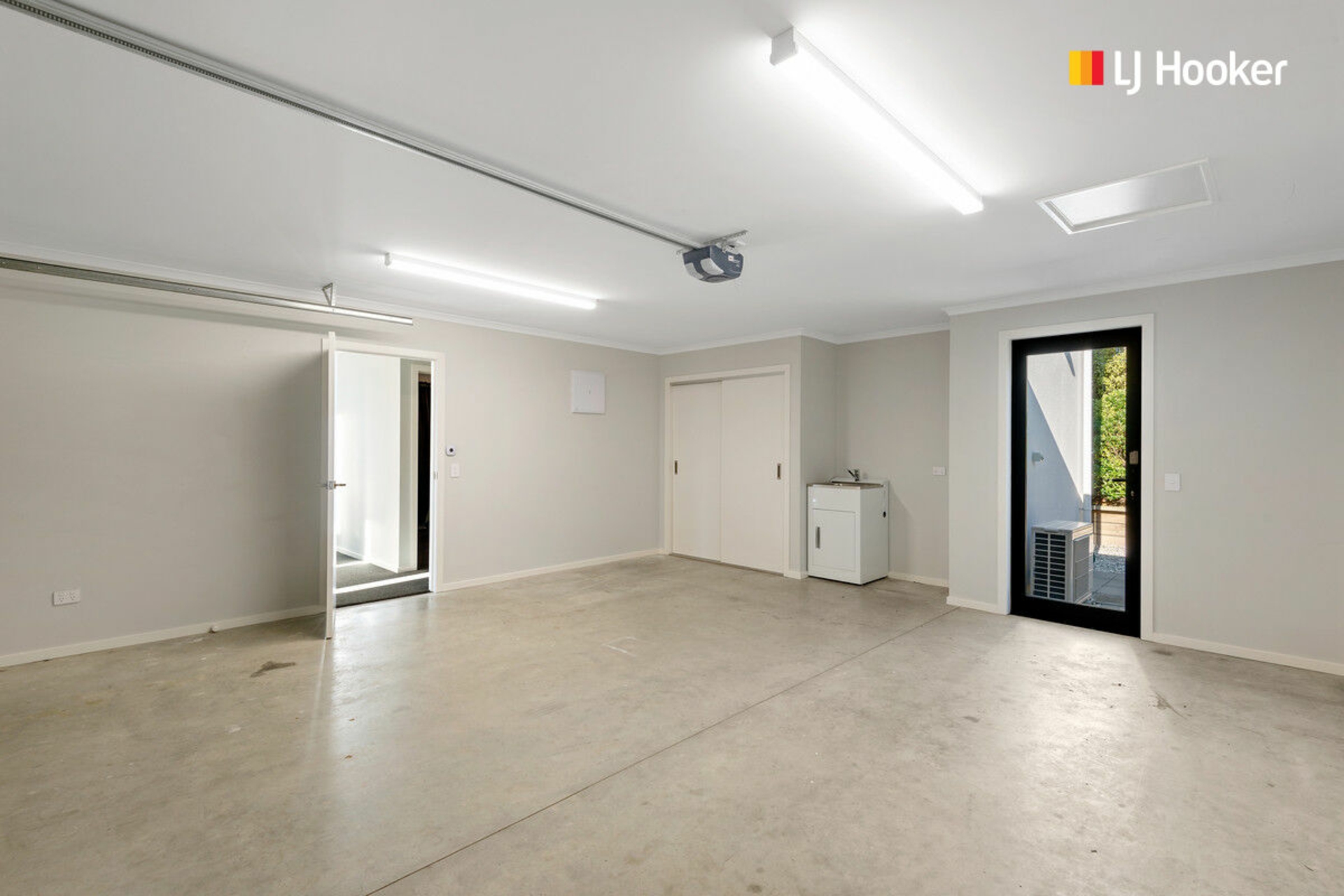 A/7 Athol Place, RAVENSBOURNE