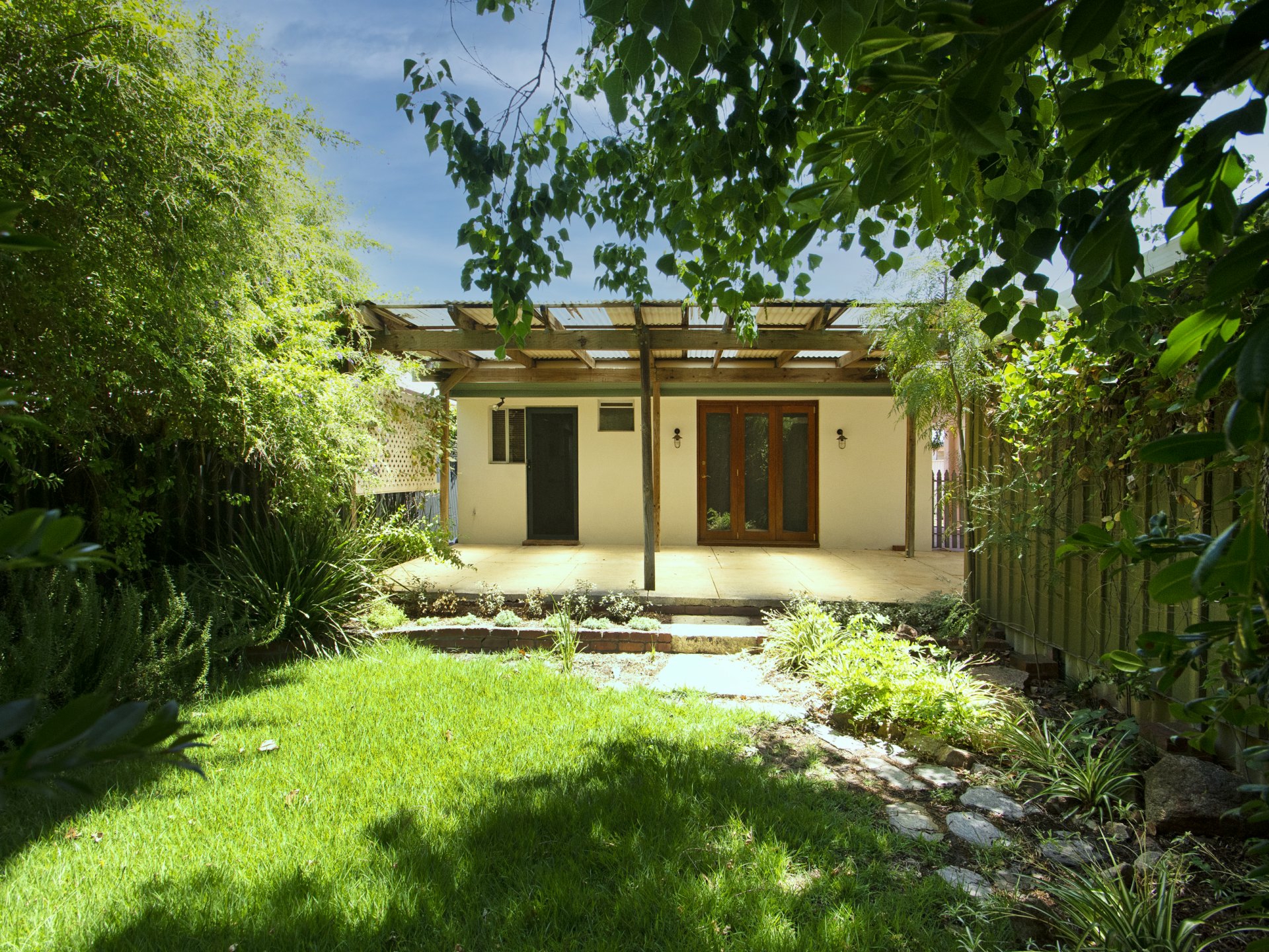 4 Hubert Street, GUILDFORD