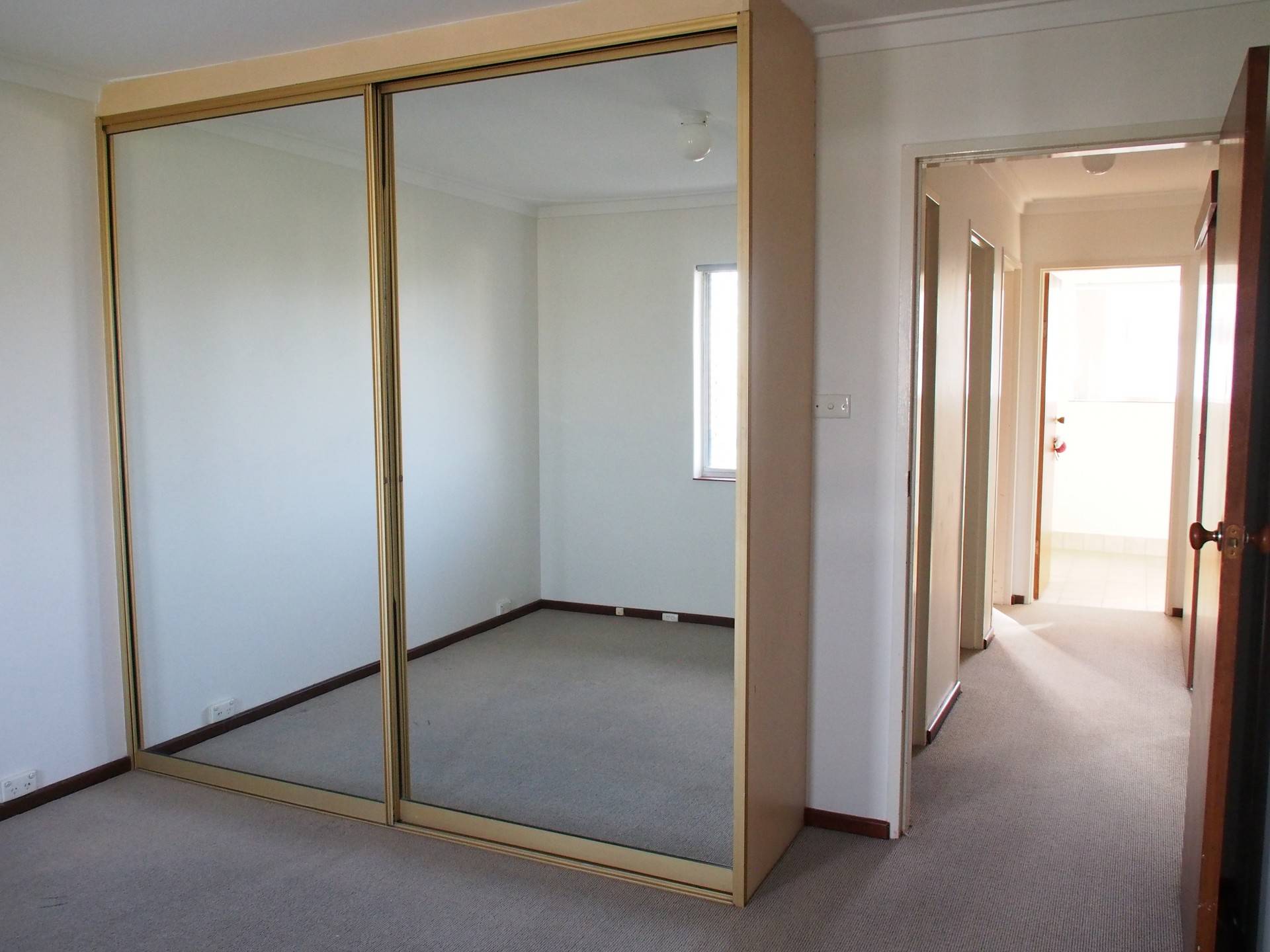 13/2 Pearl Parade, SCARBOROUGH