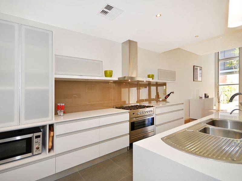 8 Washing Lane, PERTH