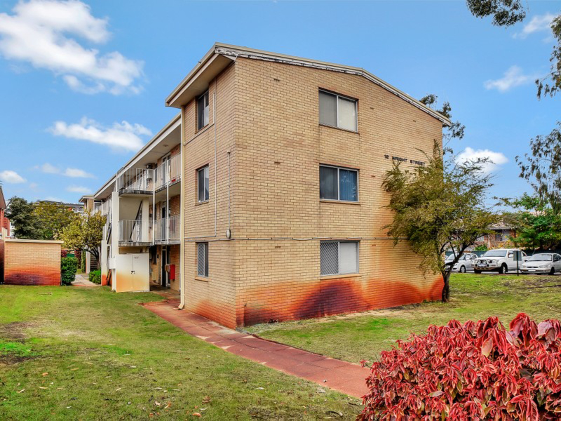 27/12 Wright Street, PERTH