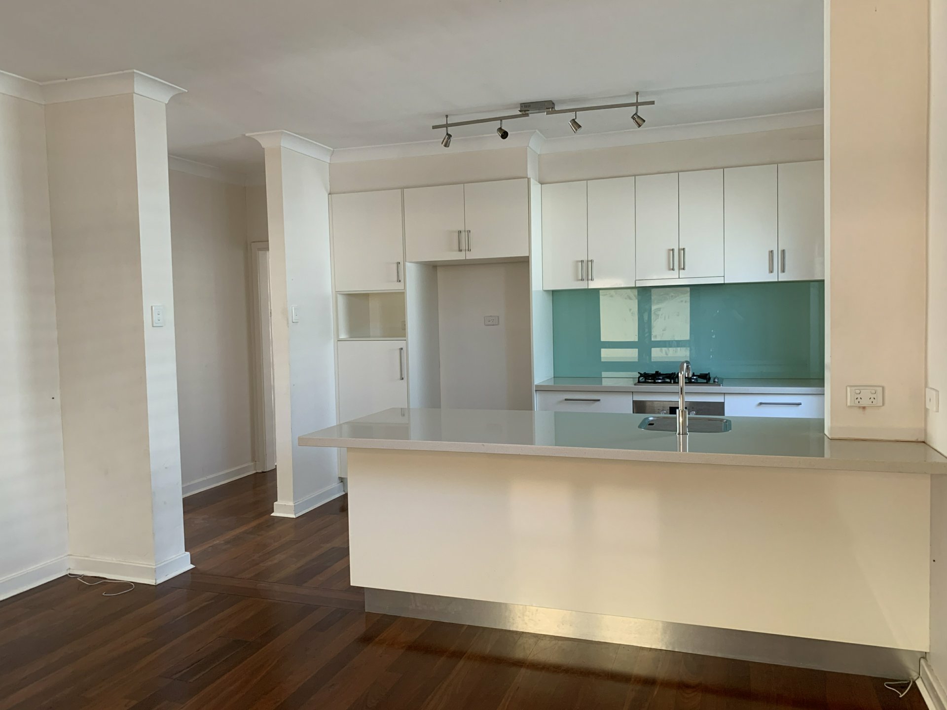 135 Flamborough, DOUBLEVIEW