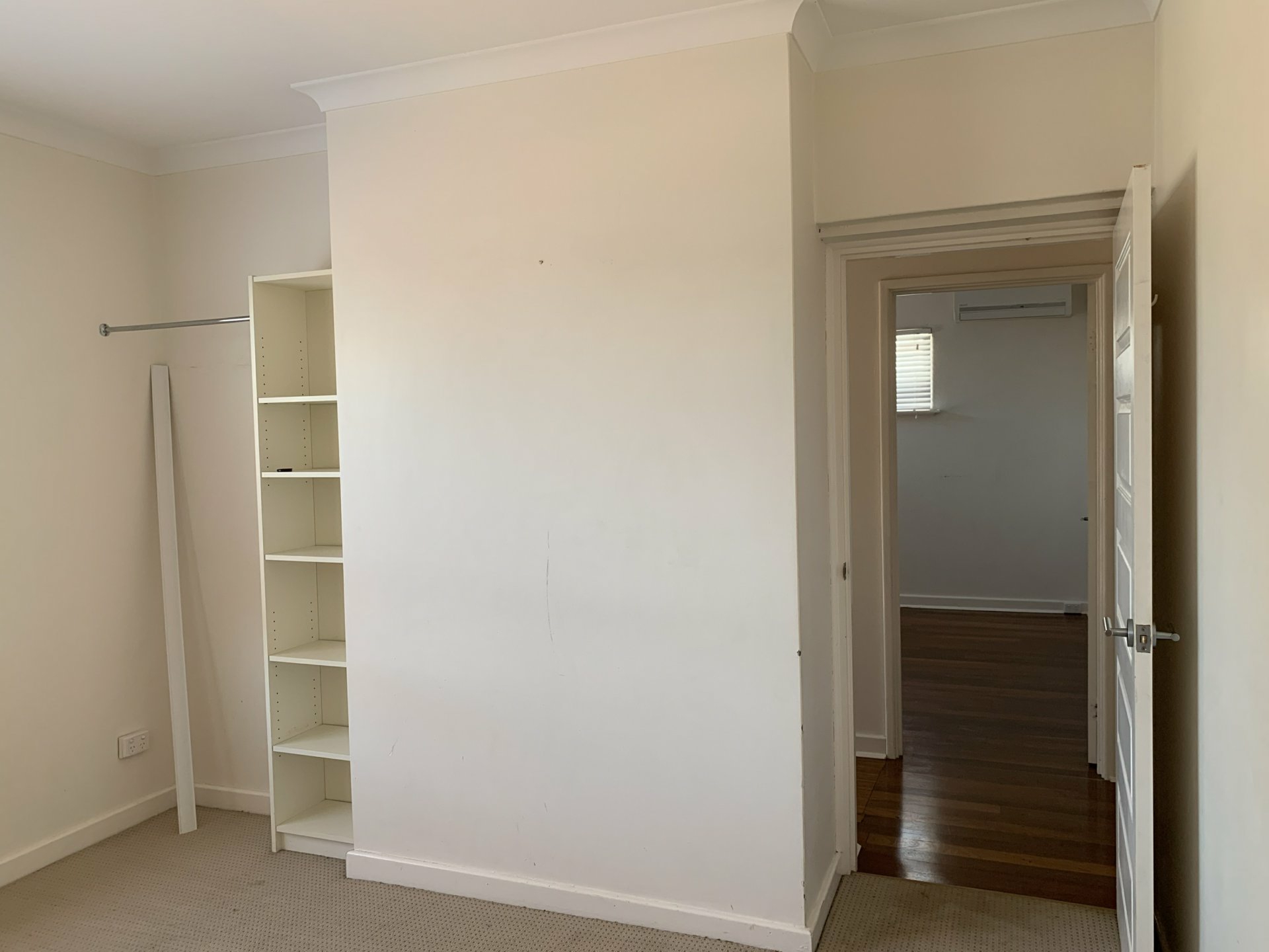 135 Flamborough, DOUBLEVIEW