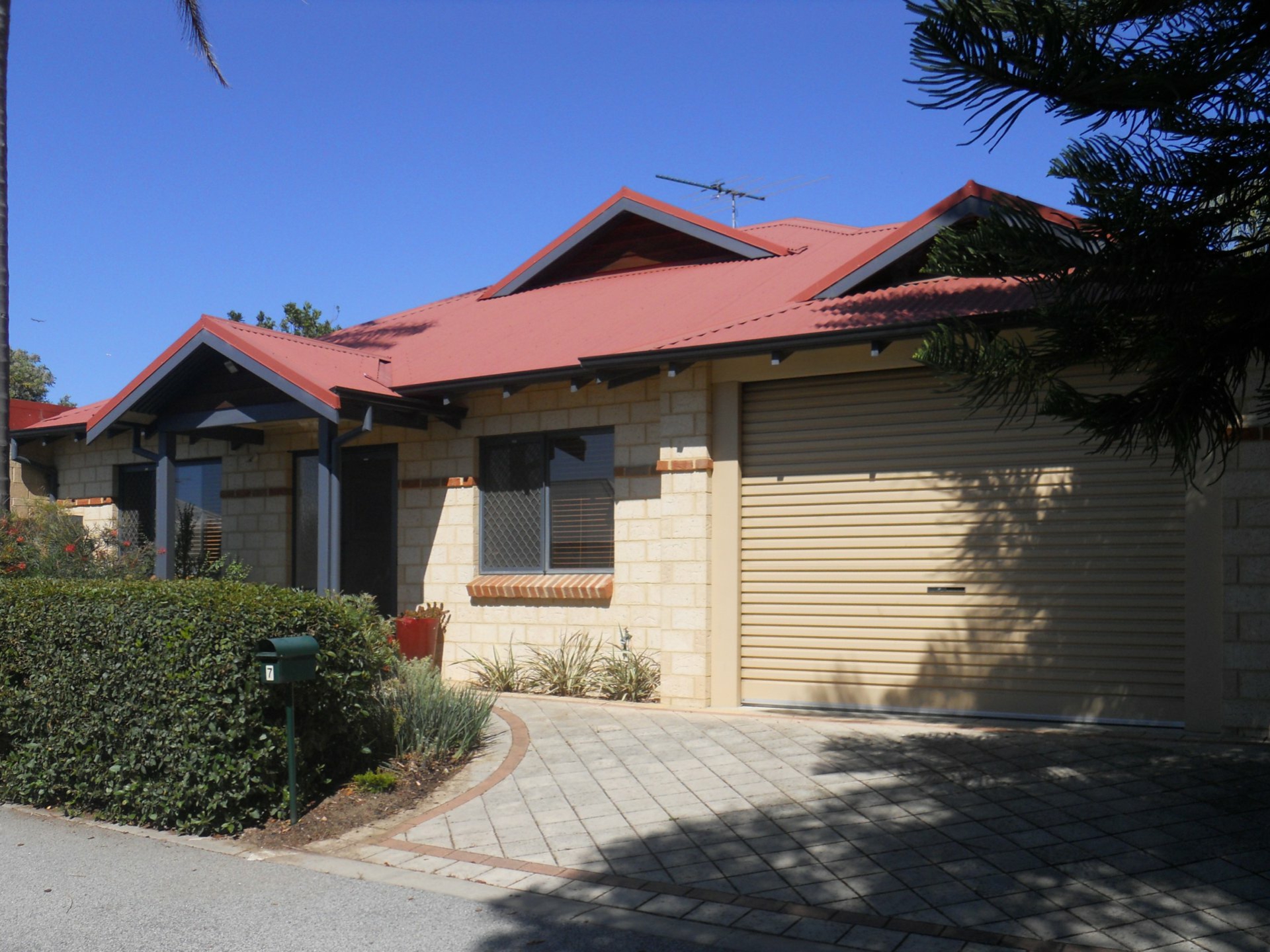 7 Easton Lane, DOUBLEVIEW