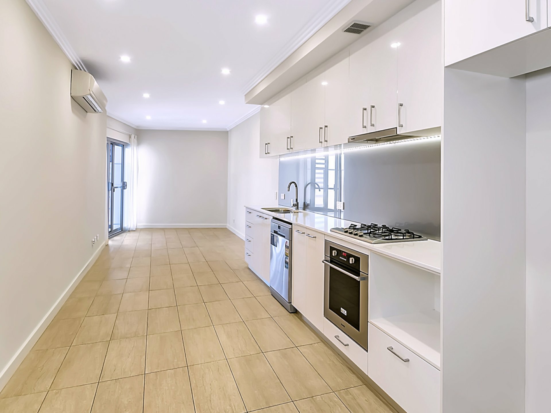 7/285 West Coast Highway, SCARBOROUGH