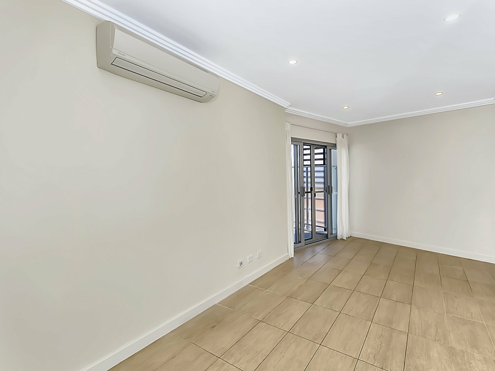 7/285 West Coast Highway, SCARBOROUGH