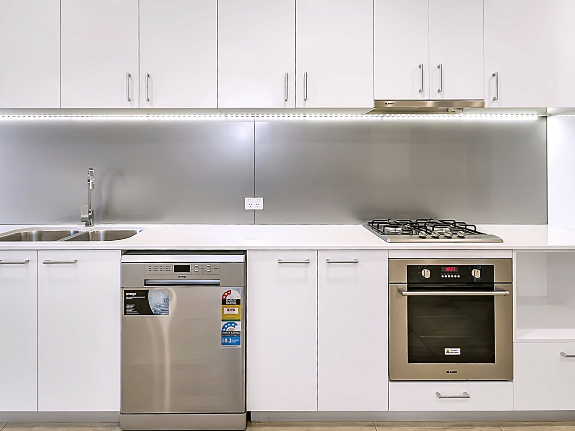 7/285 West Coast Highway, SCARBOROUGH