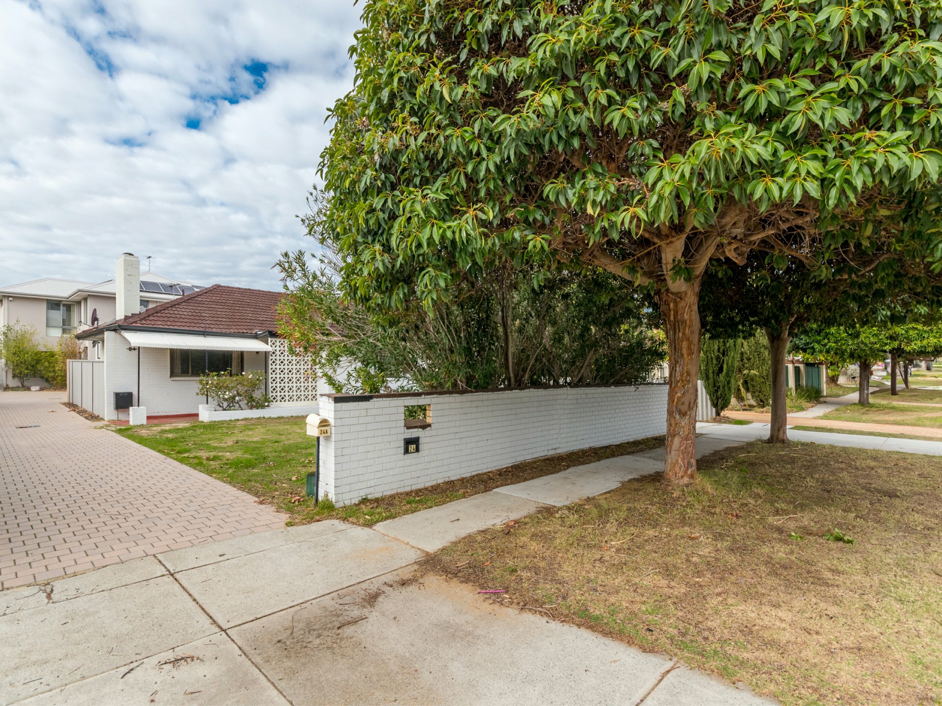 24 Burroughs Street, KARRINYUP