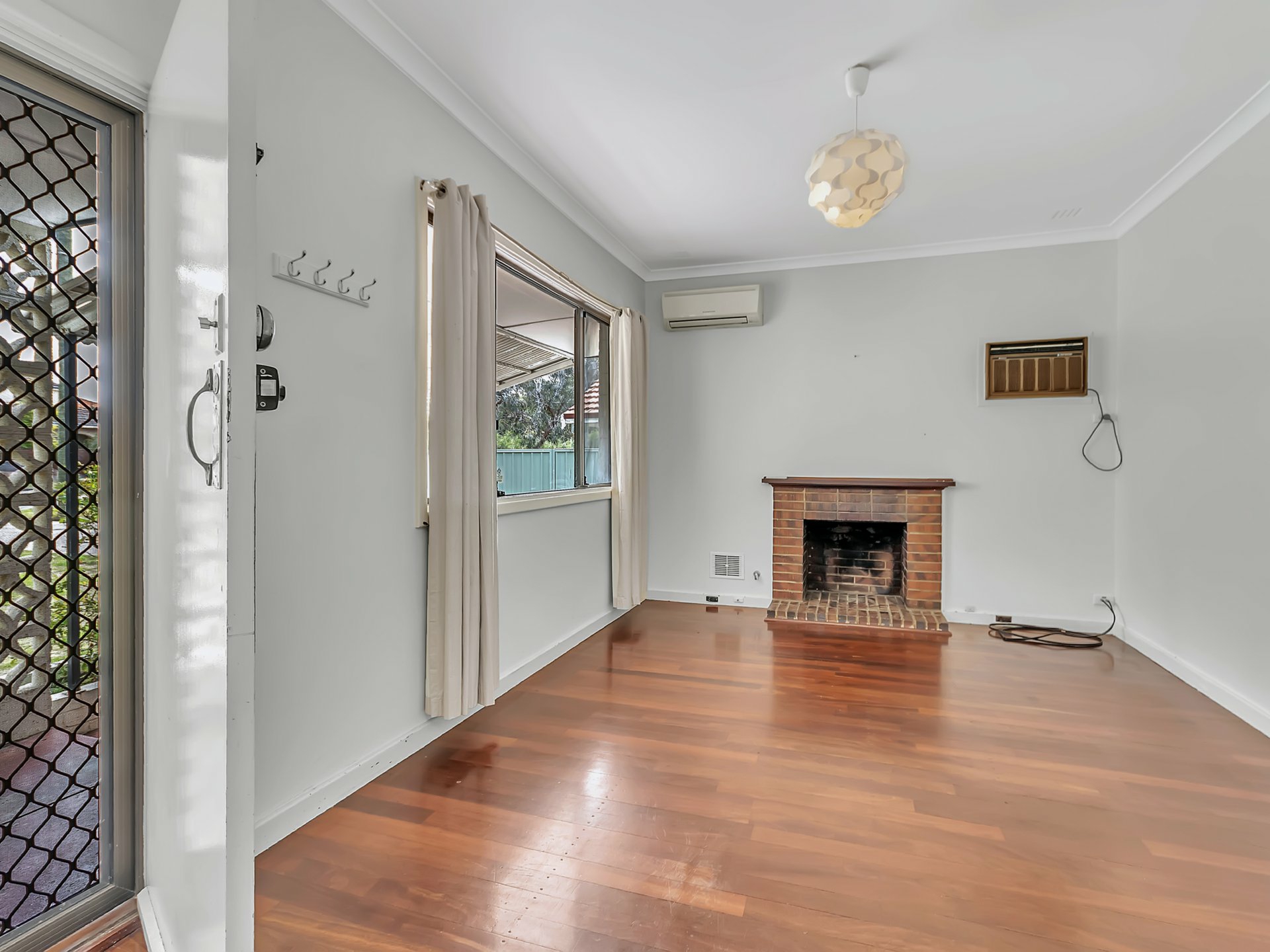 24 Burroughs Street, KARRINYUP