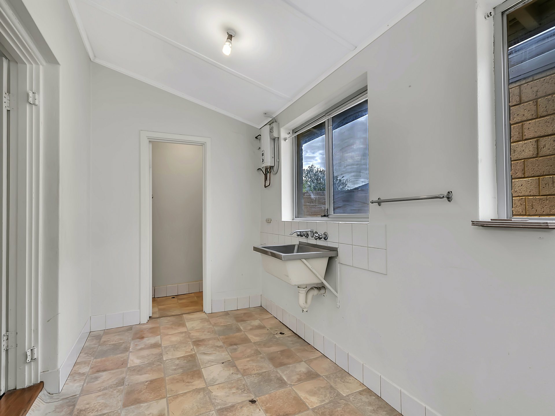 24 Burroughs Street, KARRINYUP