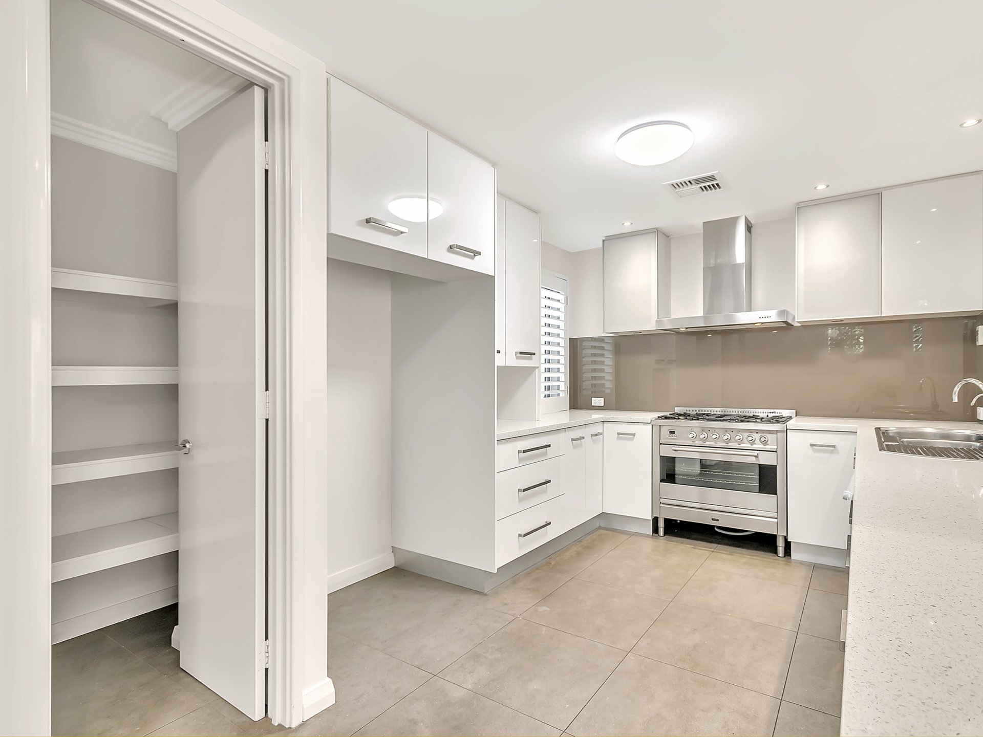 6 Washing Lane, PERTH