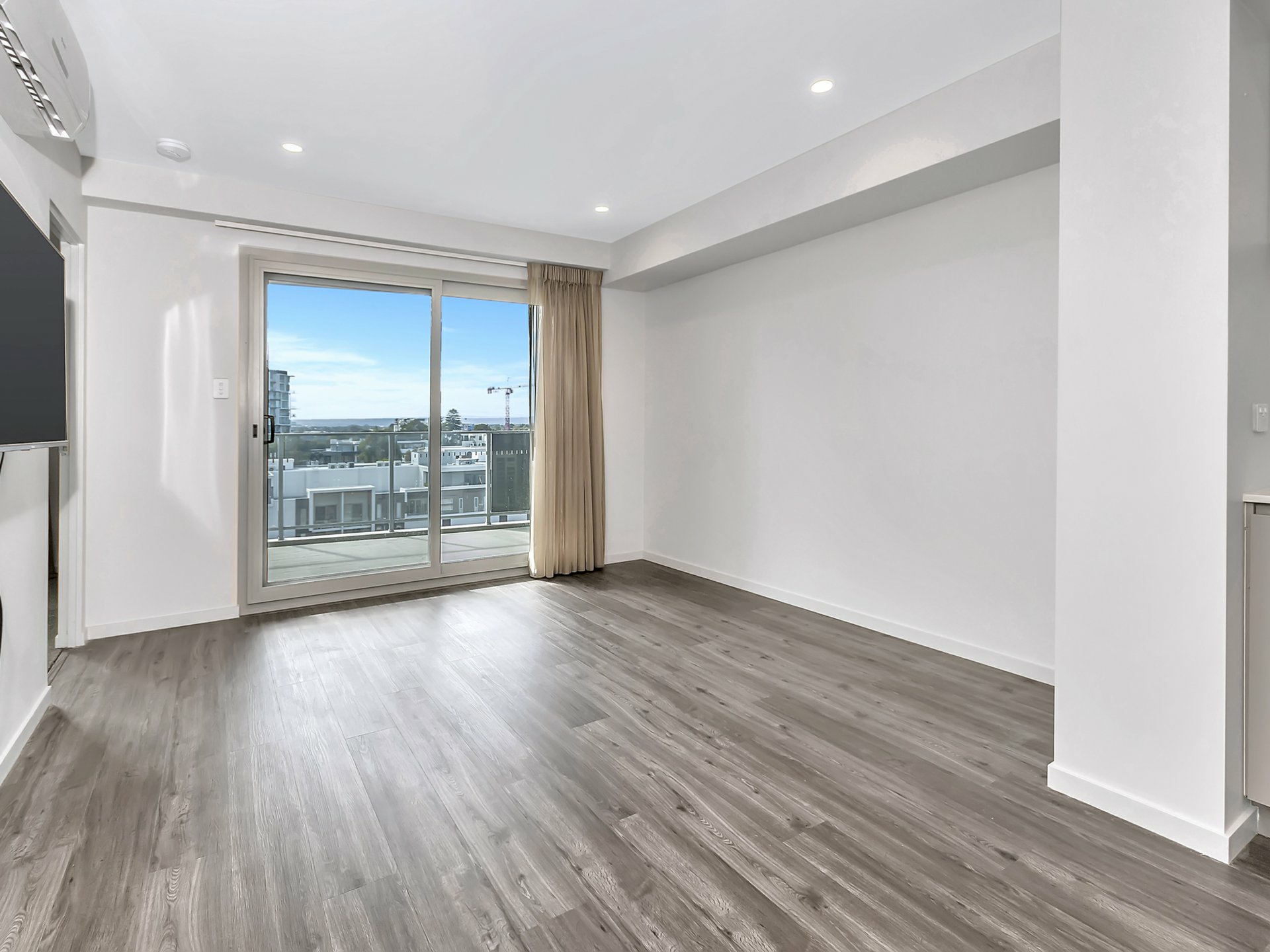 Level 8/98-5 Rowe Avenue, RIVERVALE