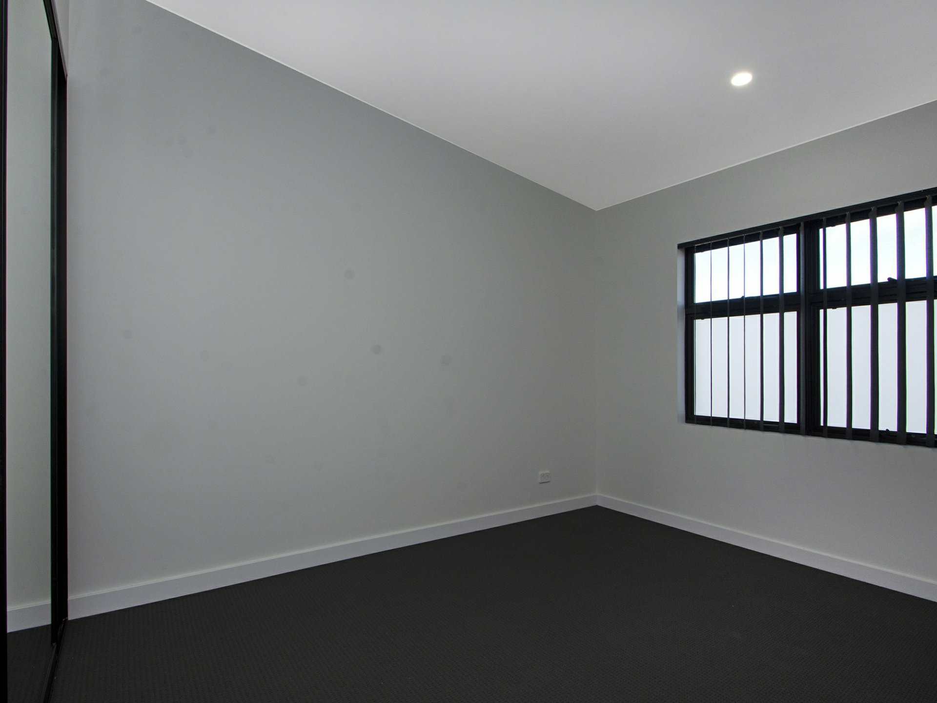1/132 Gladstone Road, RIVERVALE