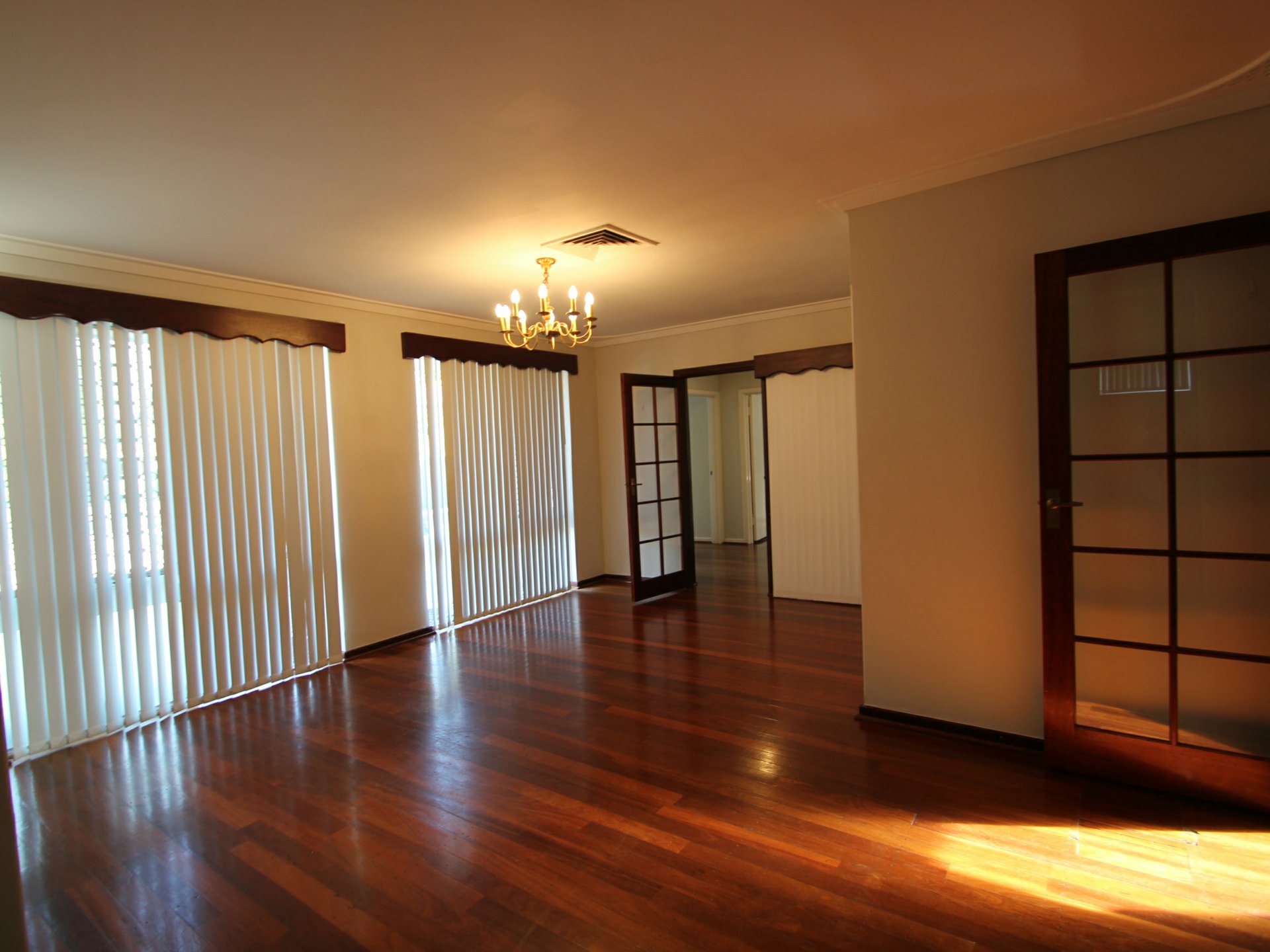 23 Burroughs Road — photo 4 of 19