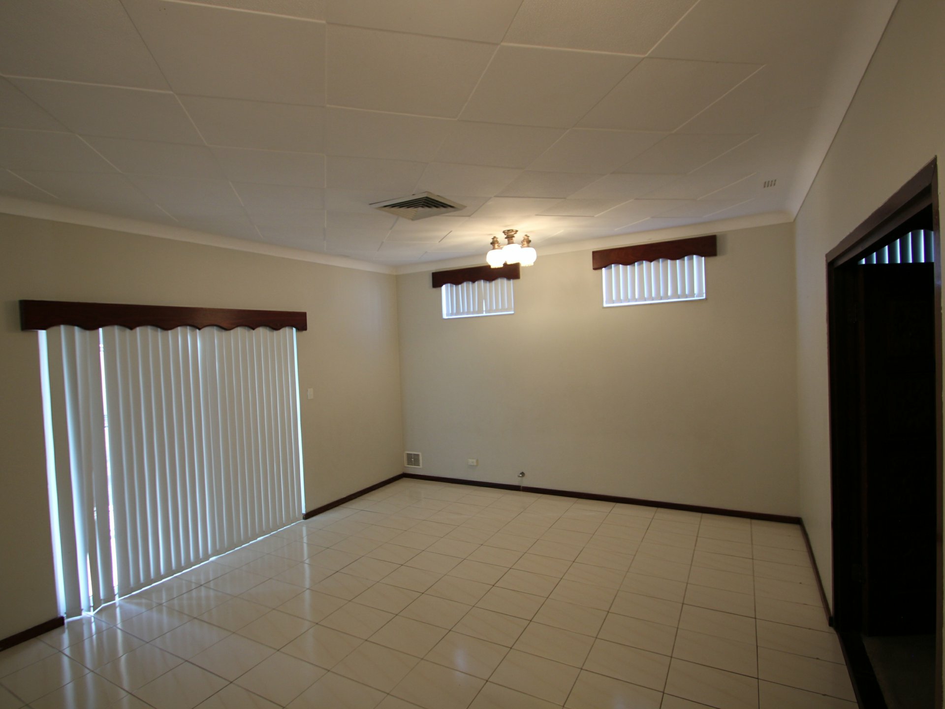 23 Burroughs Road — photo 9 of 19