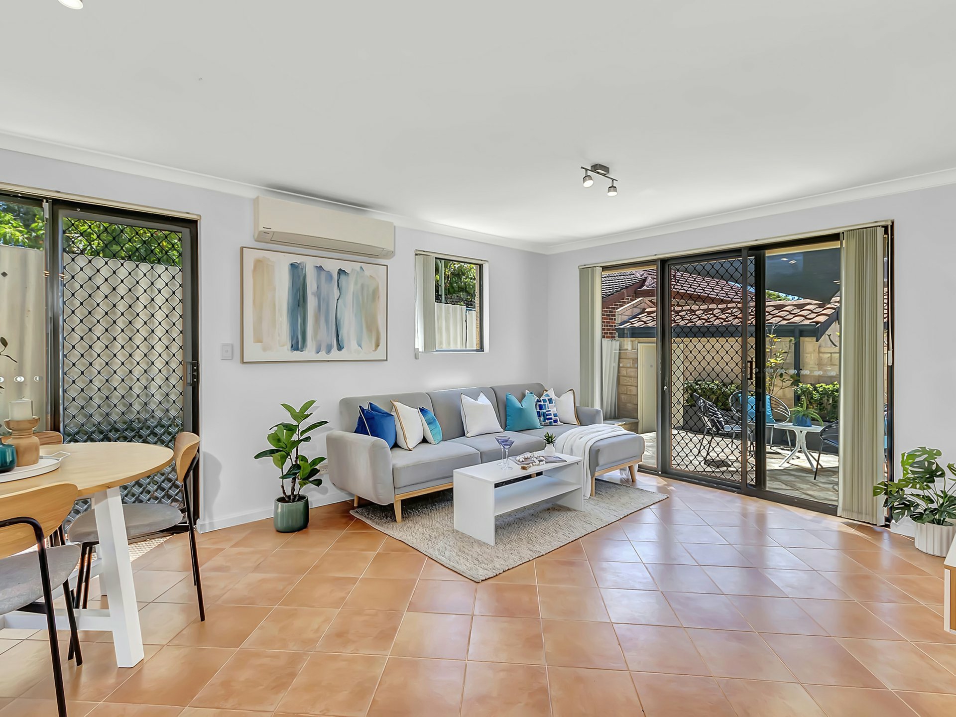47b Brighton Rd — photo 3 of 30