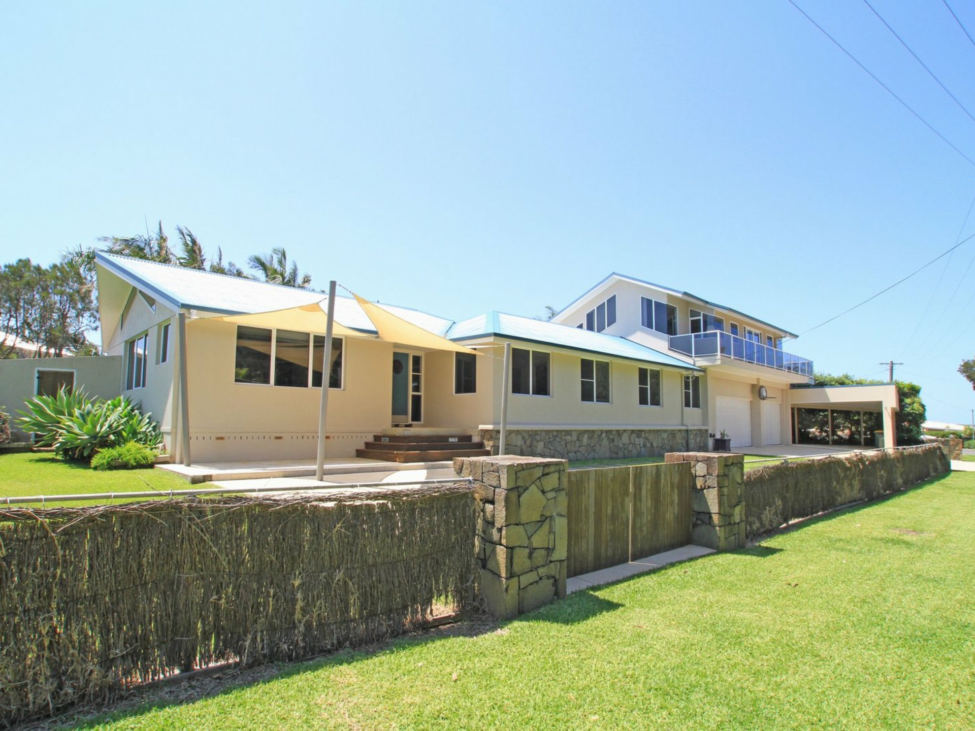 11 Myrniong Grove Berrara NSW Property Details LJ Hooker