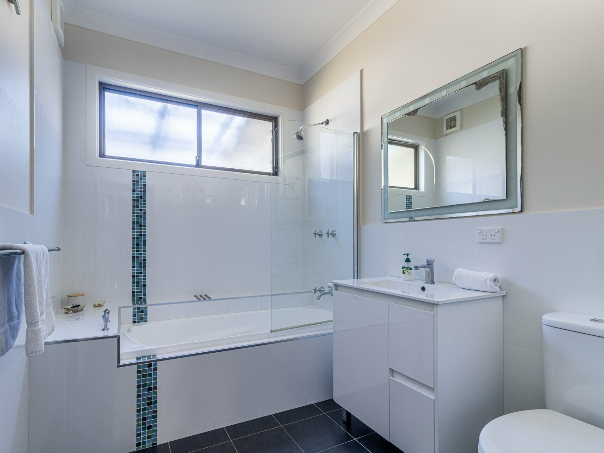 5 Waratah Avenue, CUDMIRRAH