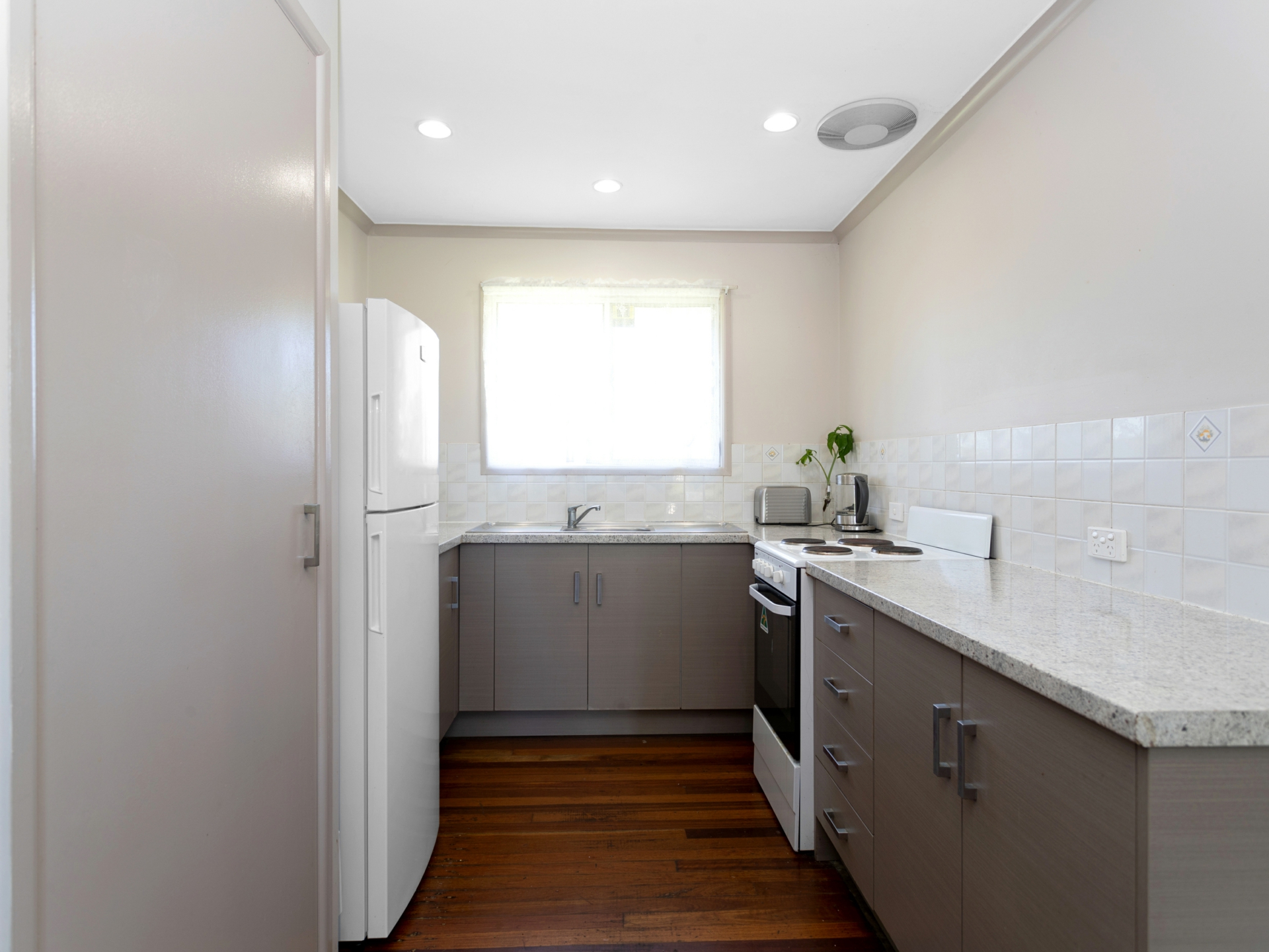 14 Cilla Hill Court, SARINA BEACH