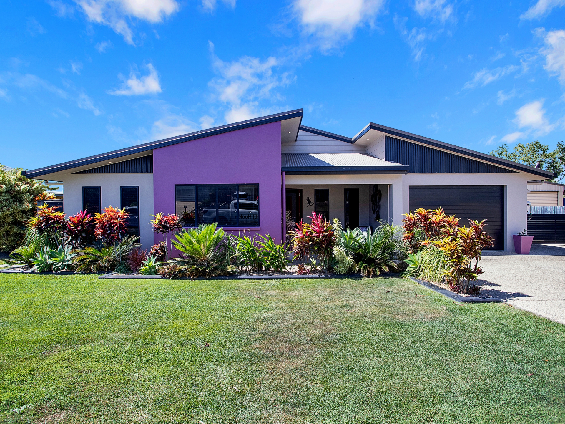 18 Brooksfield Drive, SARINA BEACH