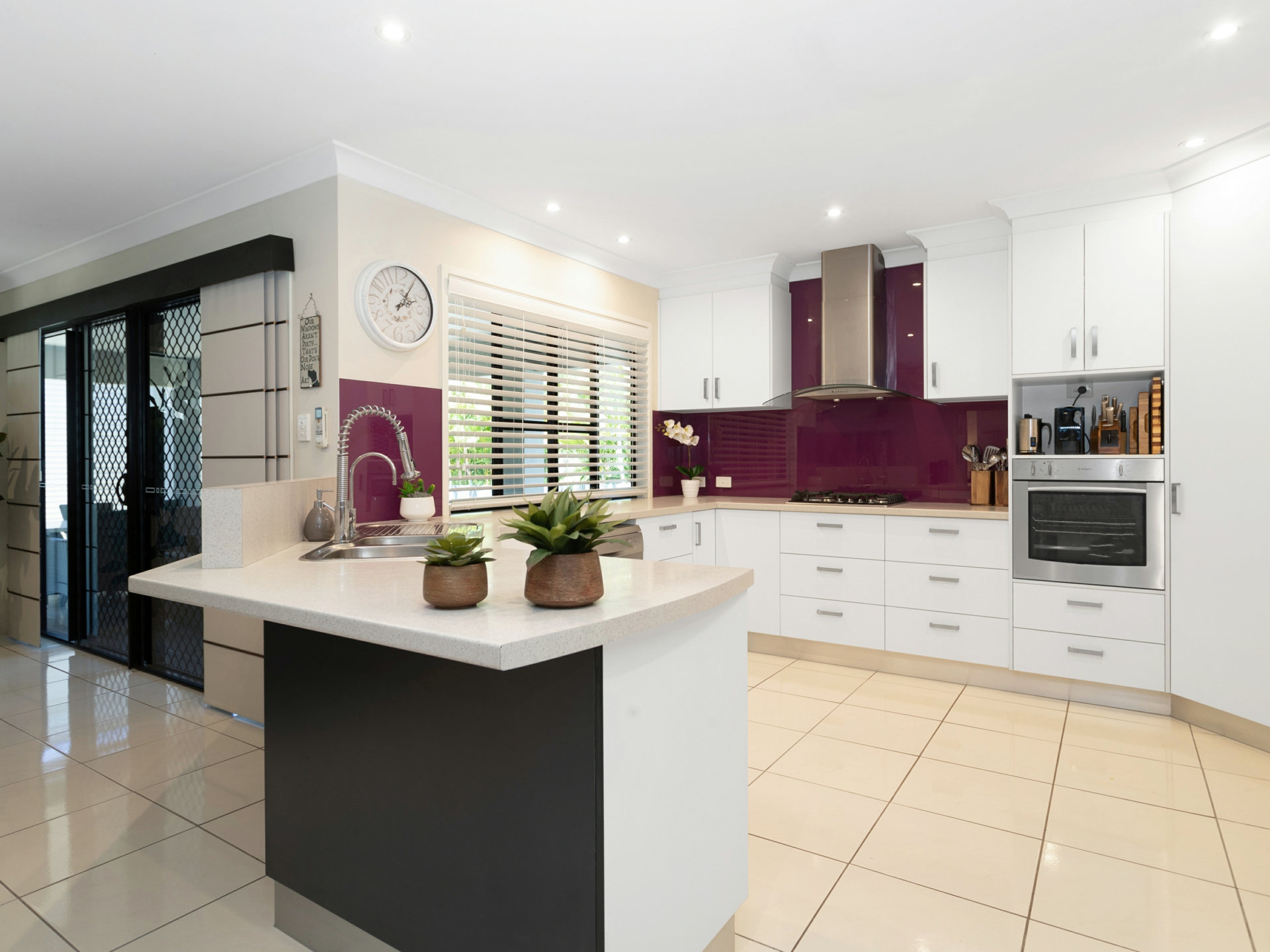 18 Brooksfield Drive, SARINA BEACH