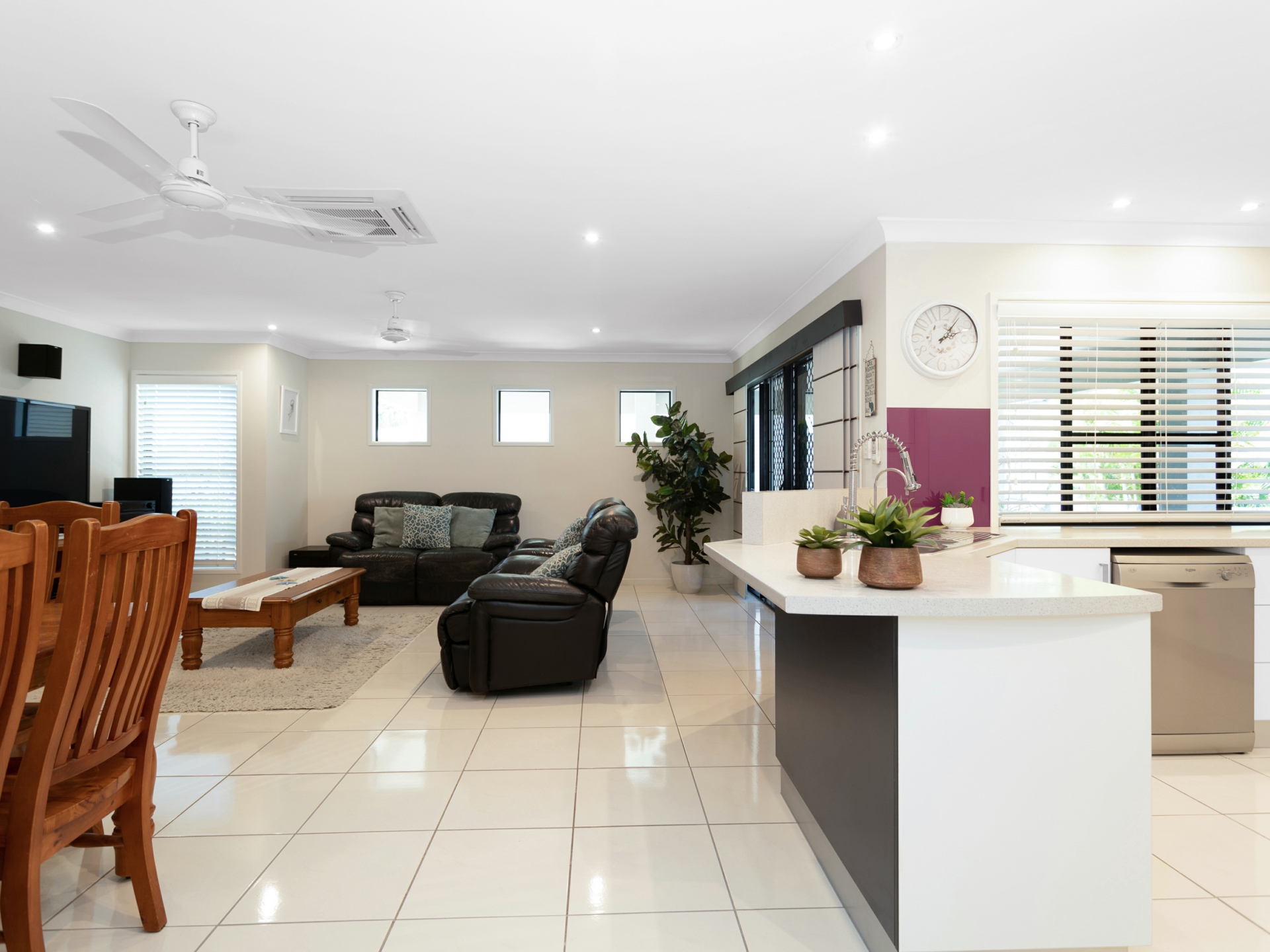18 Brooksfield Drive, SARINA BEACH